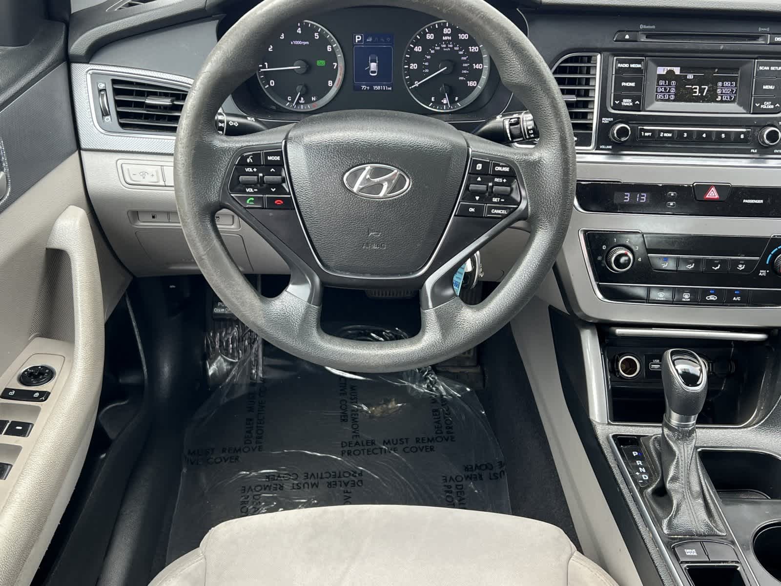 2017 Hyundai Sonata Base 14