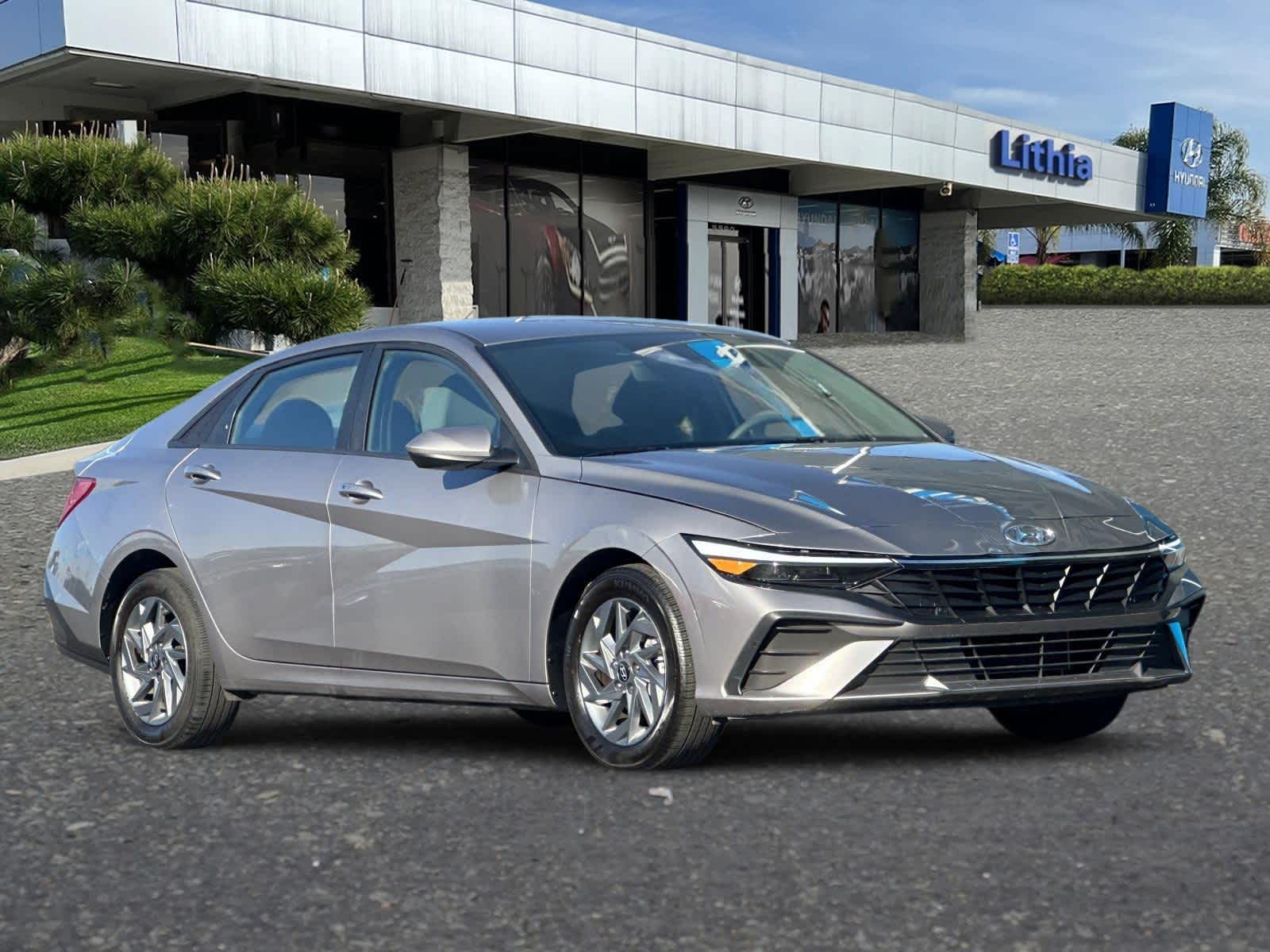 Thumbnail: 2024 Hyundai Elantra - 9