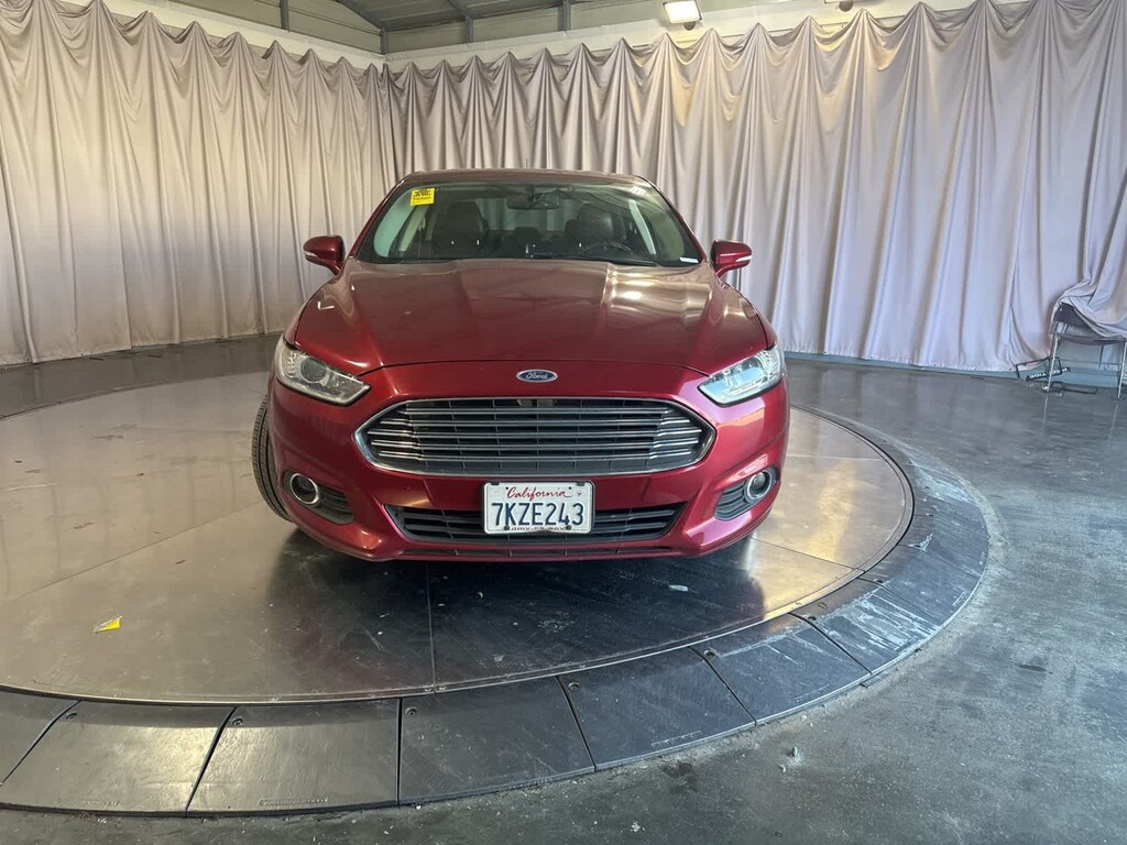 Used 2015 Ford Fusion SE Sedan