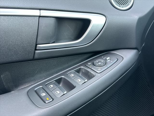 2025 Hyundai Sonata SE 13