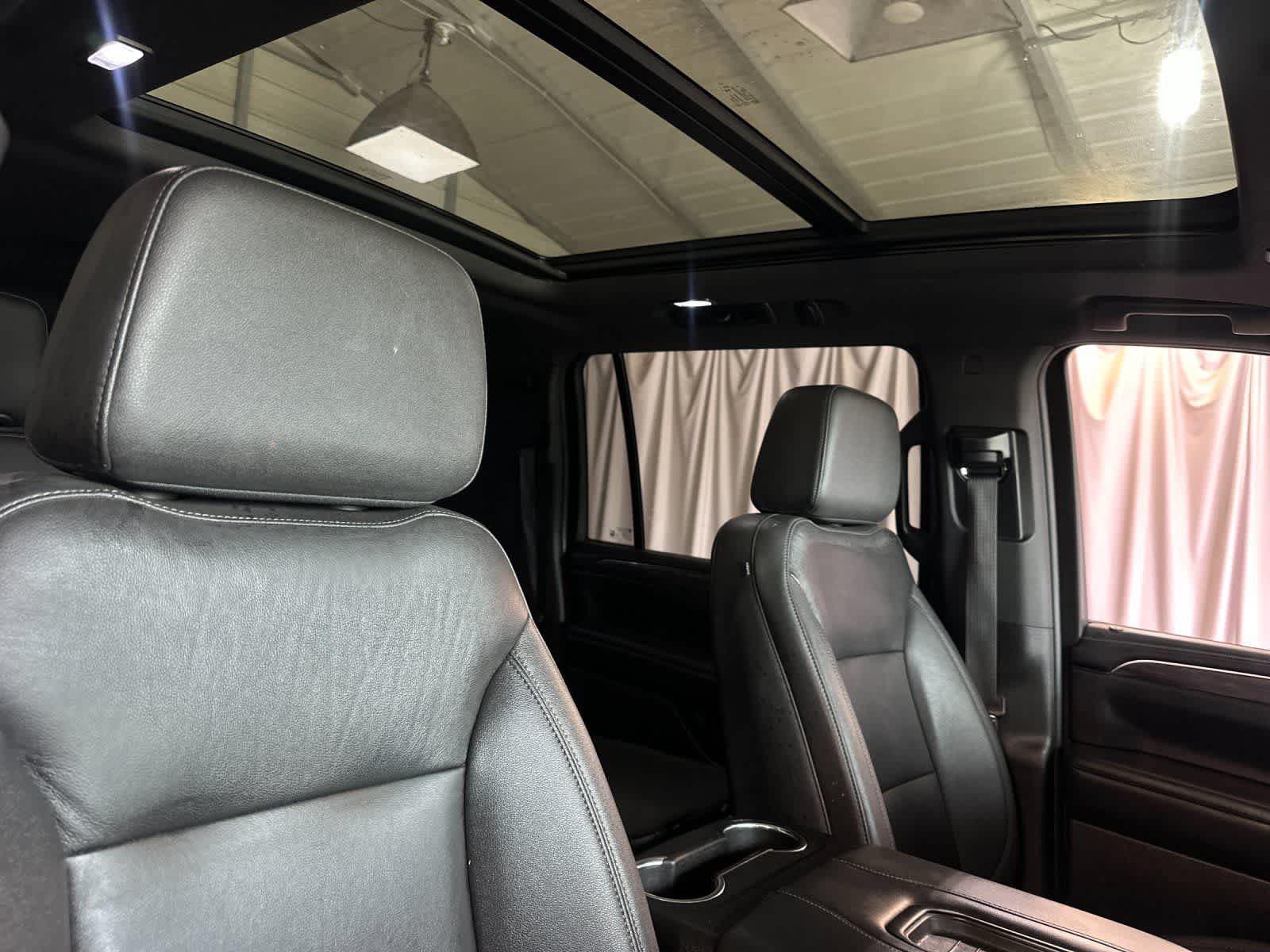 Thumbnail: 2023 Chevrolet Suburban - 19