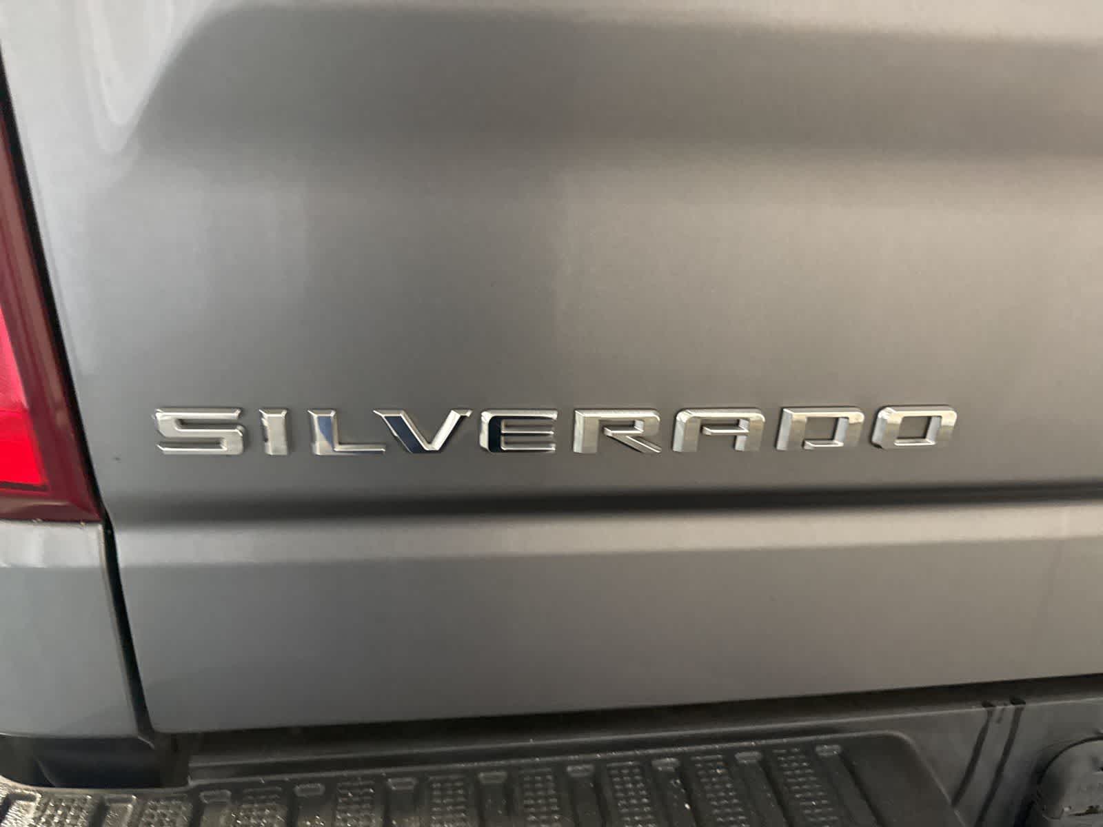Thumbnail: 2021 Chevrolet Silverado 1500 - 13