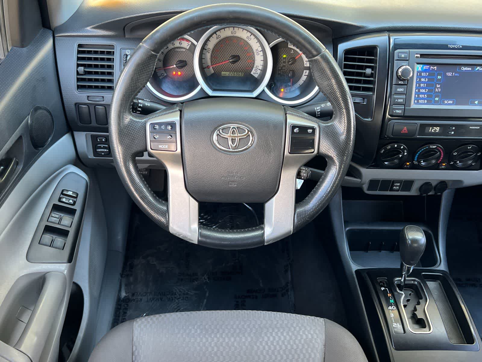 Thumbnail: 2013 Toyota Tacoma - 15