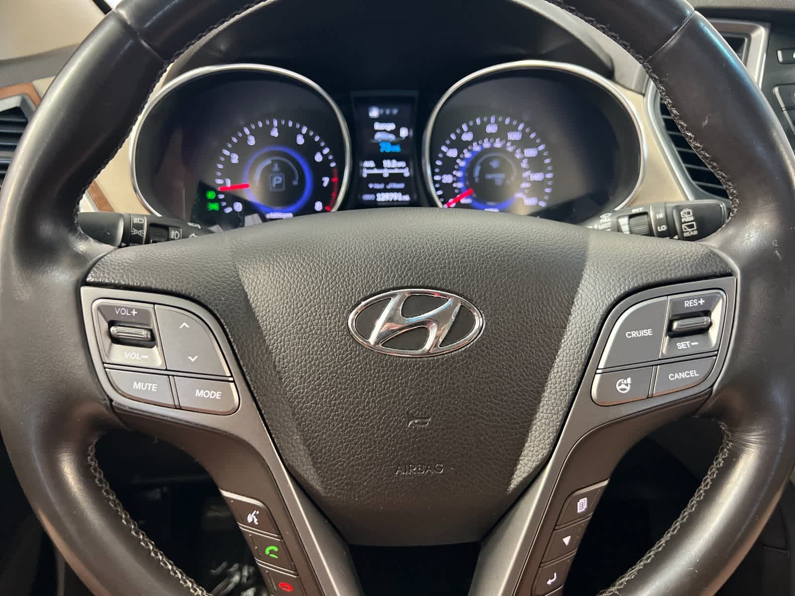 2013 Hyundai Santa Fe Sport 2.0T 23