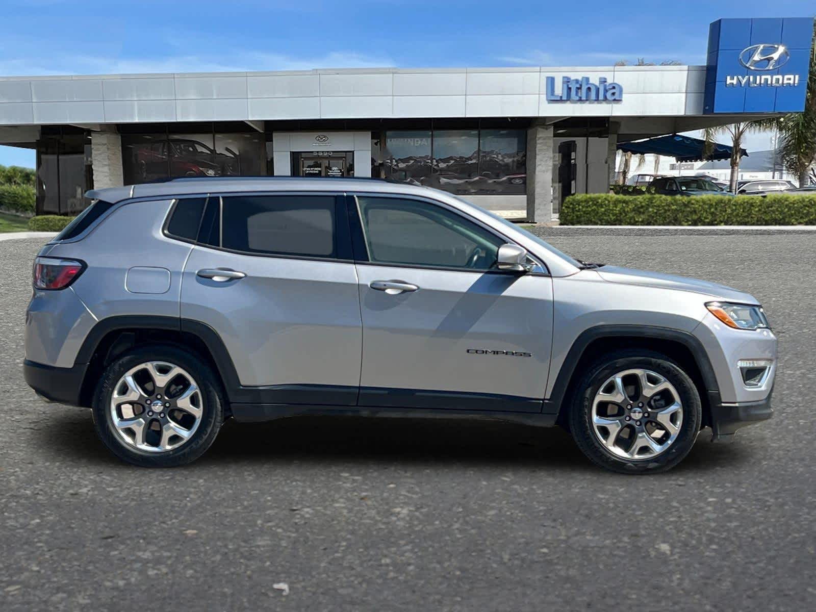 Thumbnail: 2019 Jeep Compass - 8