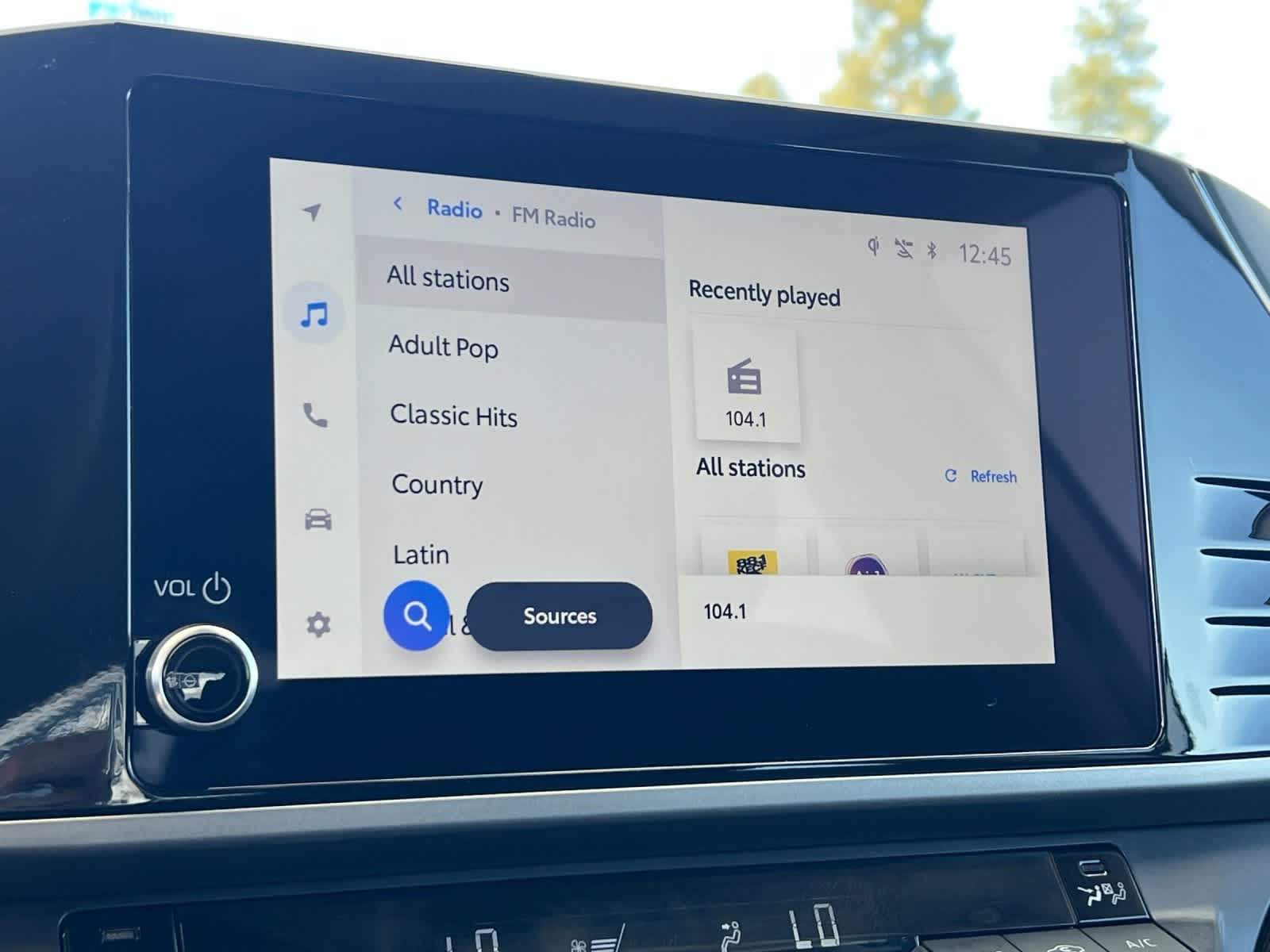 Thumbnail: 2025 Toyota Camry - 18