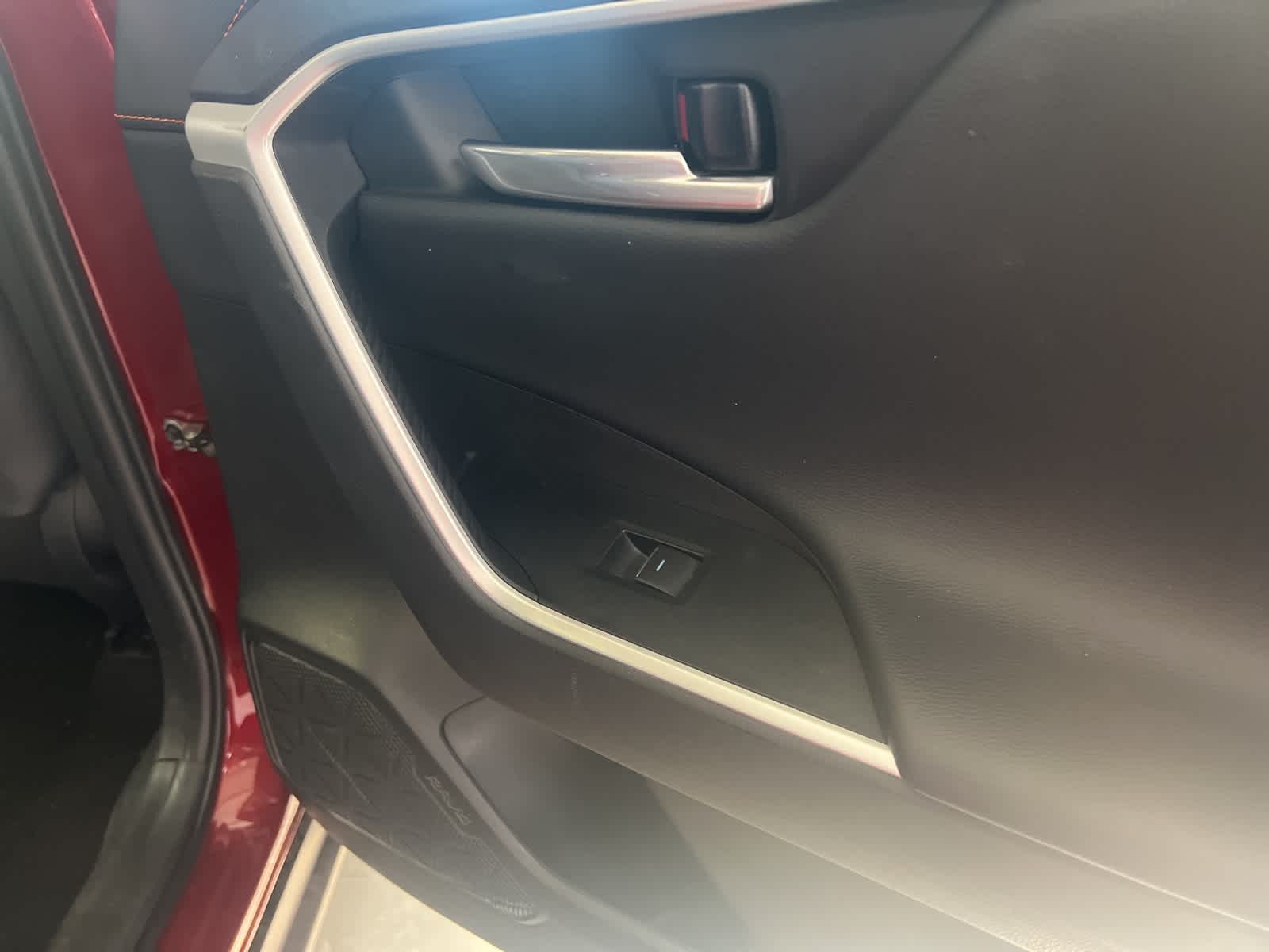 Thumbnail: 2023 Toyota RAV4 - 18