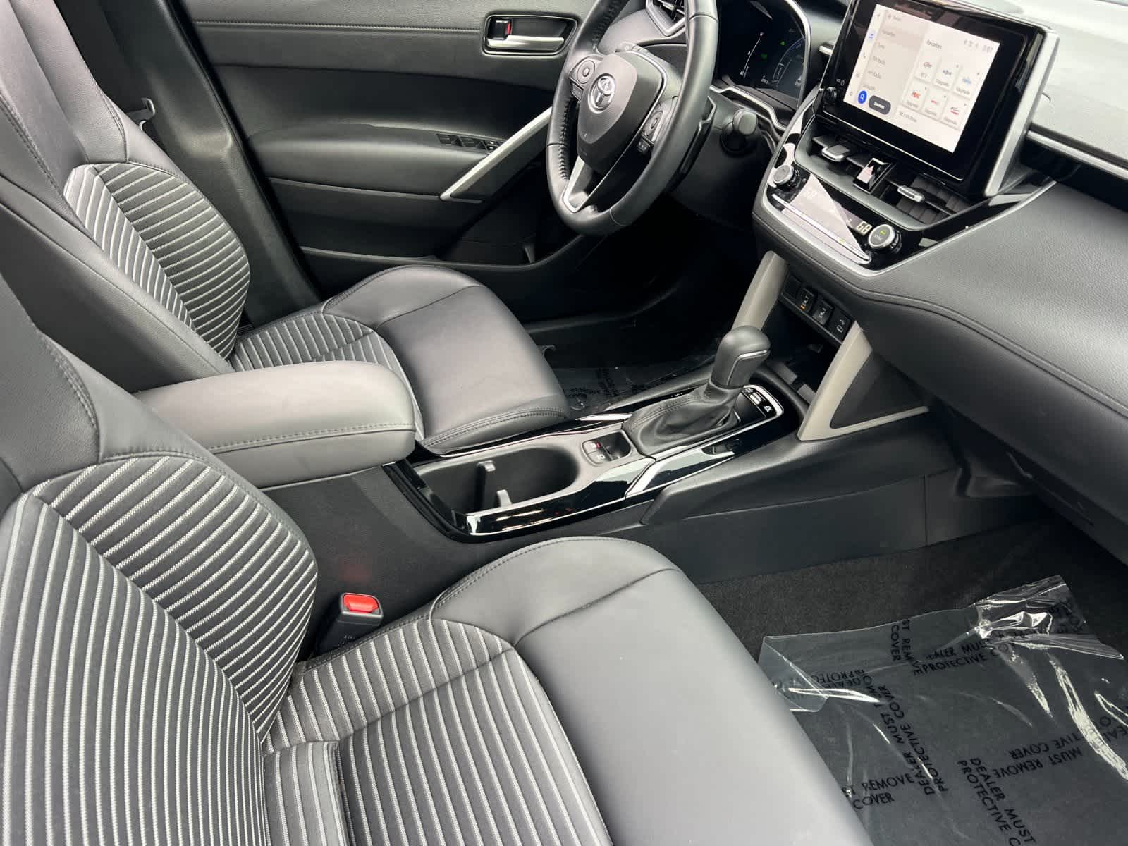 Thumbnail: 2024 Toyota Corolla Cross - 15