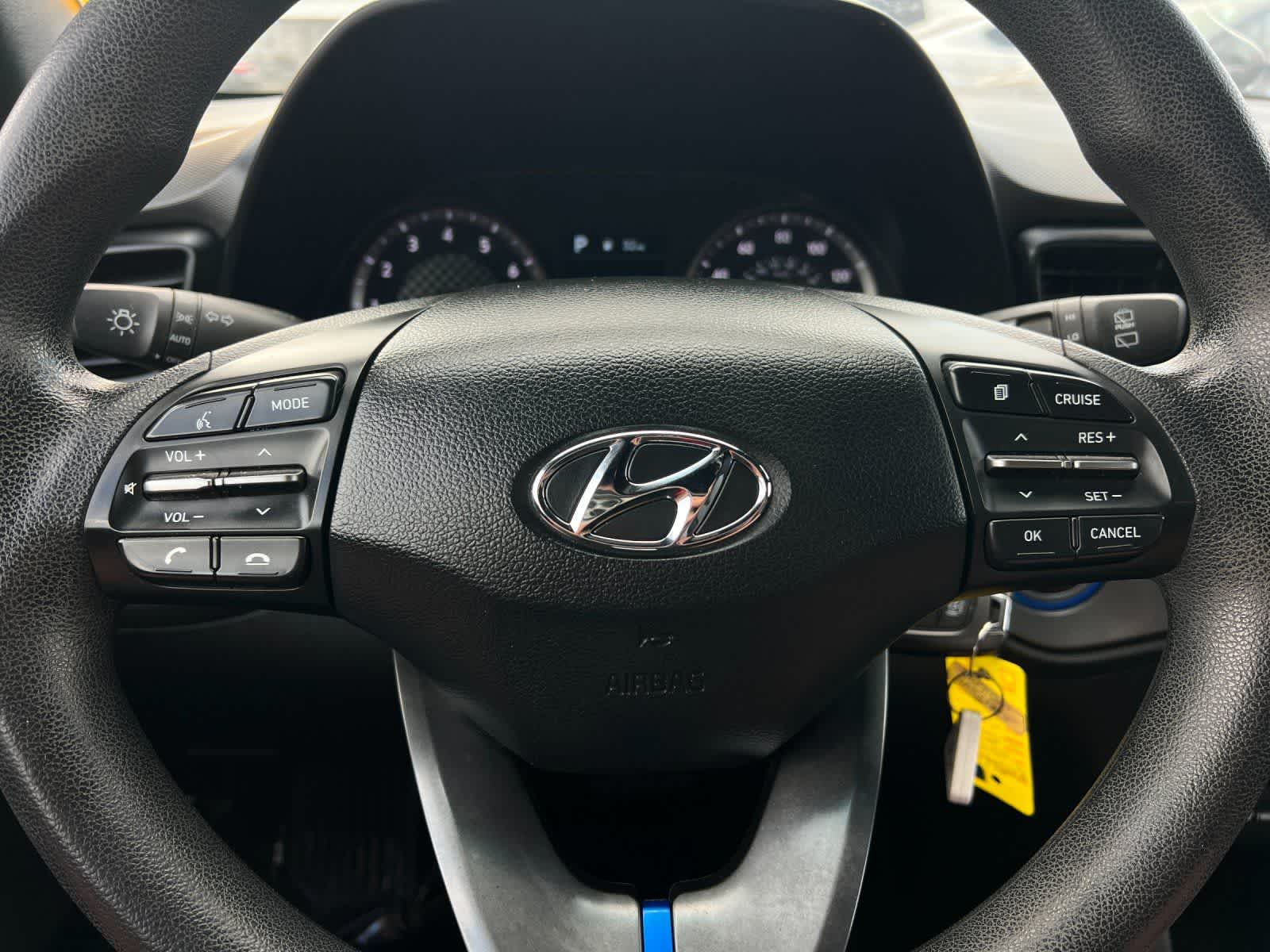 Thumbnail: 2019 Hyundai Veloster - 22