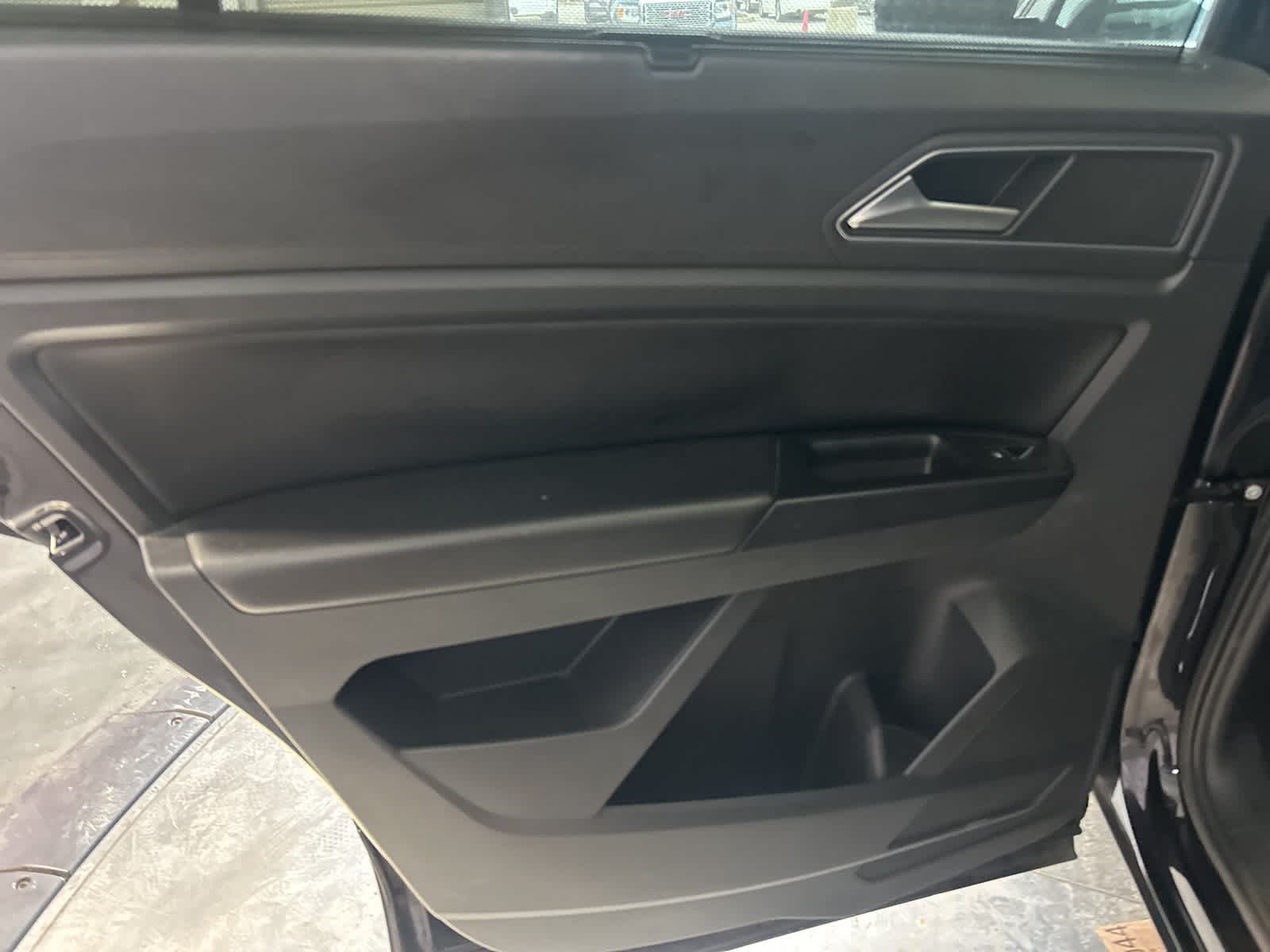 Thumbnail: 2019 Volkswagen Atlas - 18