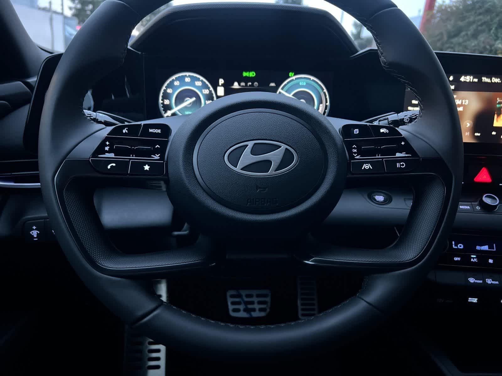 Thumbnail: 2025 Hyundai Elantra - 24