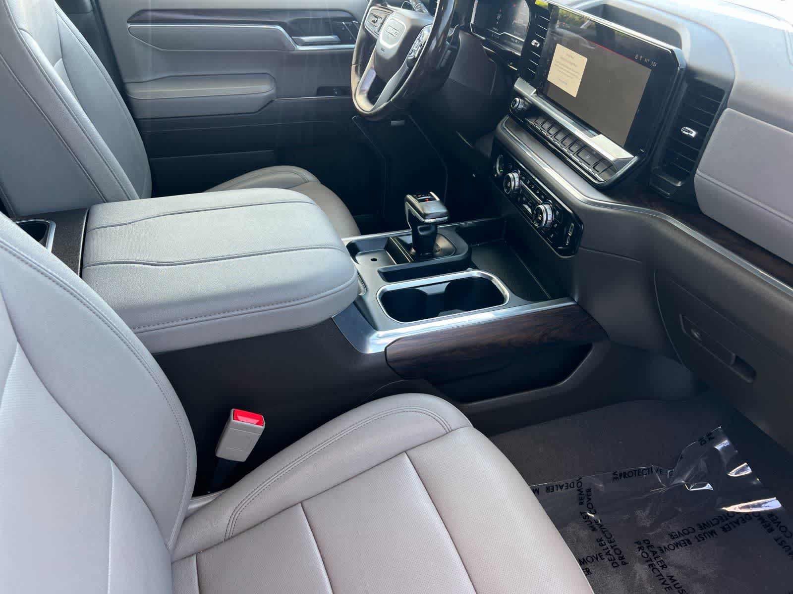 Thumbnail: 2023 GMC Sierra 1500 - 16