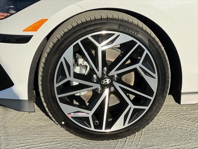 Thumbnail: 2025 Hyundai Ioniq 6 - 24