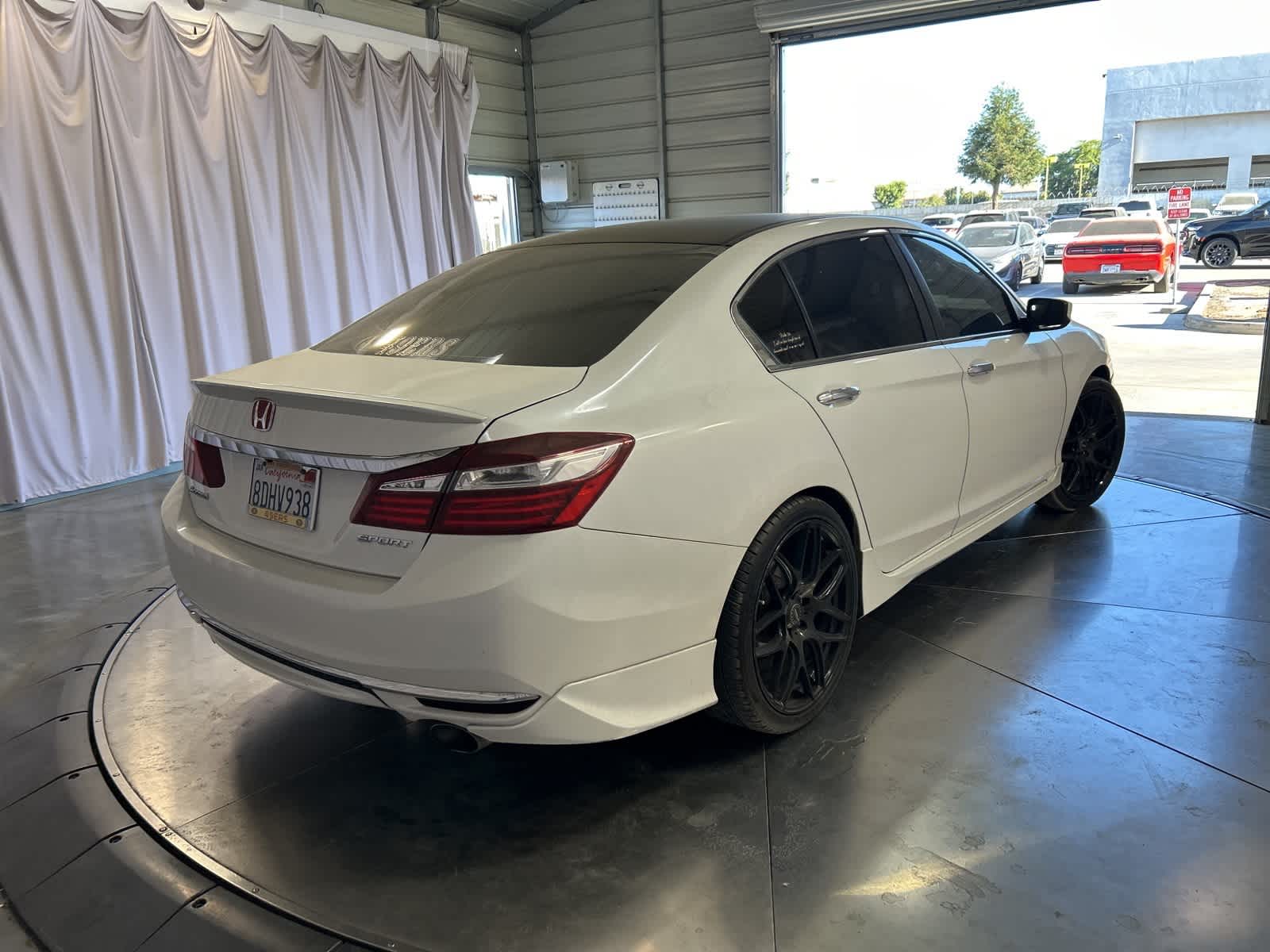 Thumbnail: 2016 Honda Accord - 8