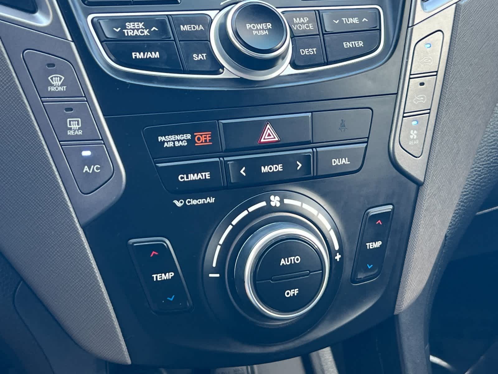 Thumbnail: 2013 Hyundai Santa Fe - 21