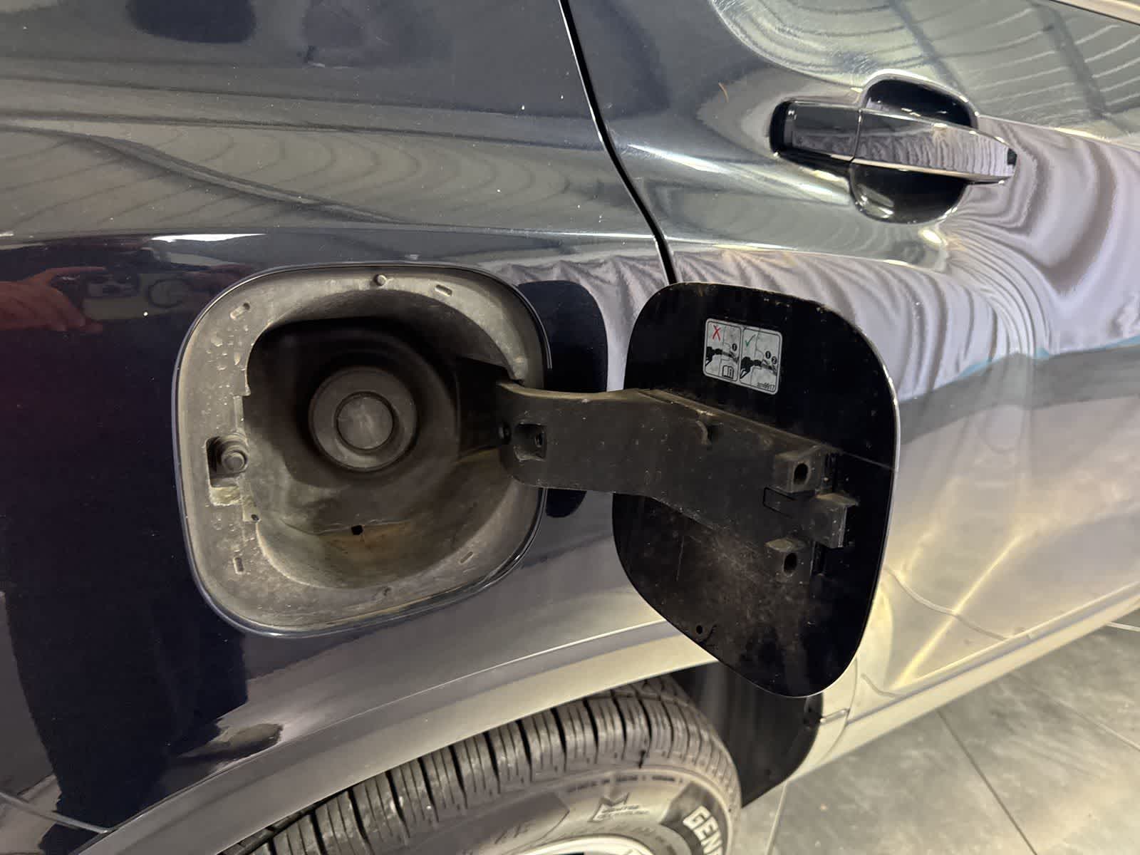 Thumbnail: 2021 Chevrolet Trax - 15