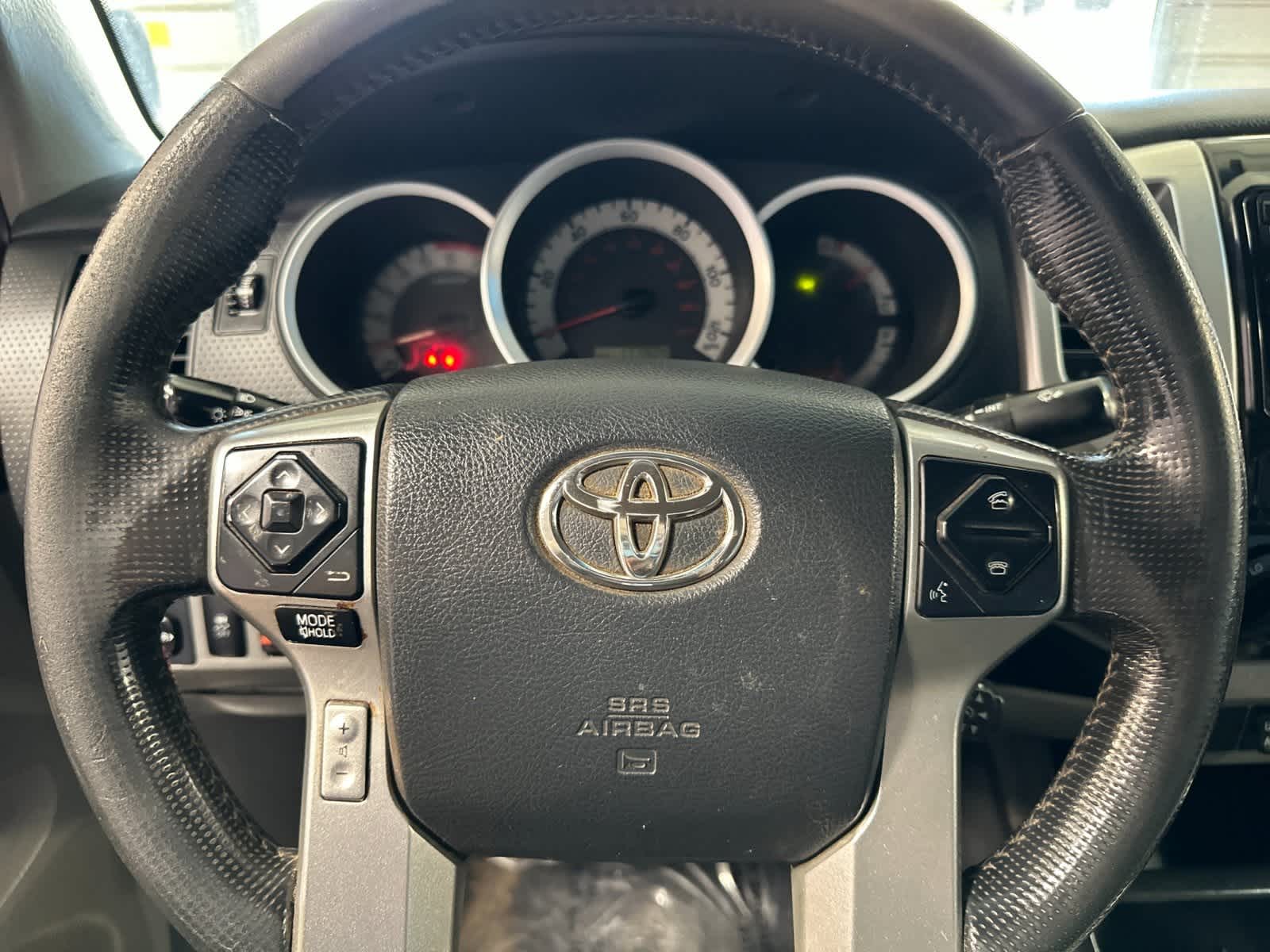 Thumbnail: 2014 Toyota Tacoma - 21