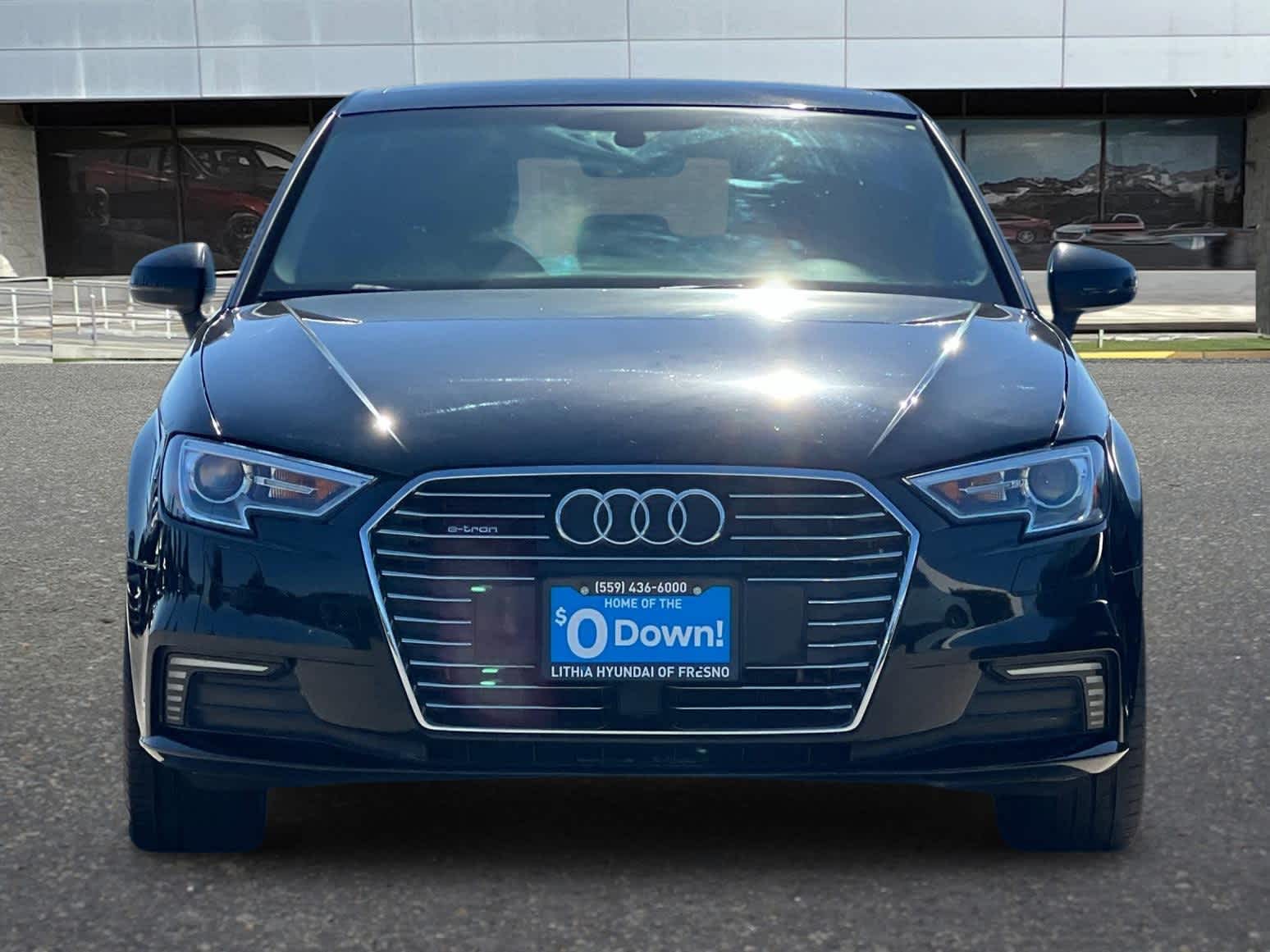 Thumbnail: 2017 Audi A3 e-tron - 10
