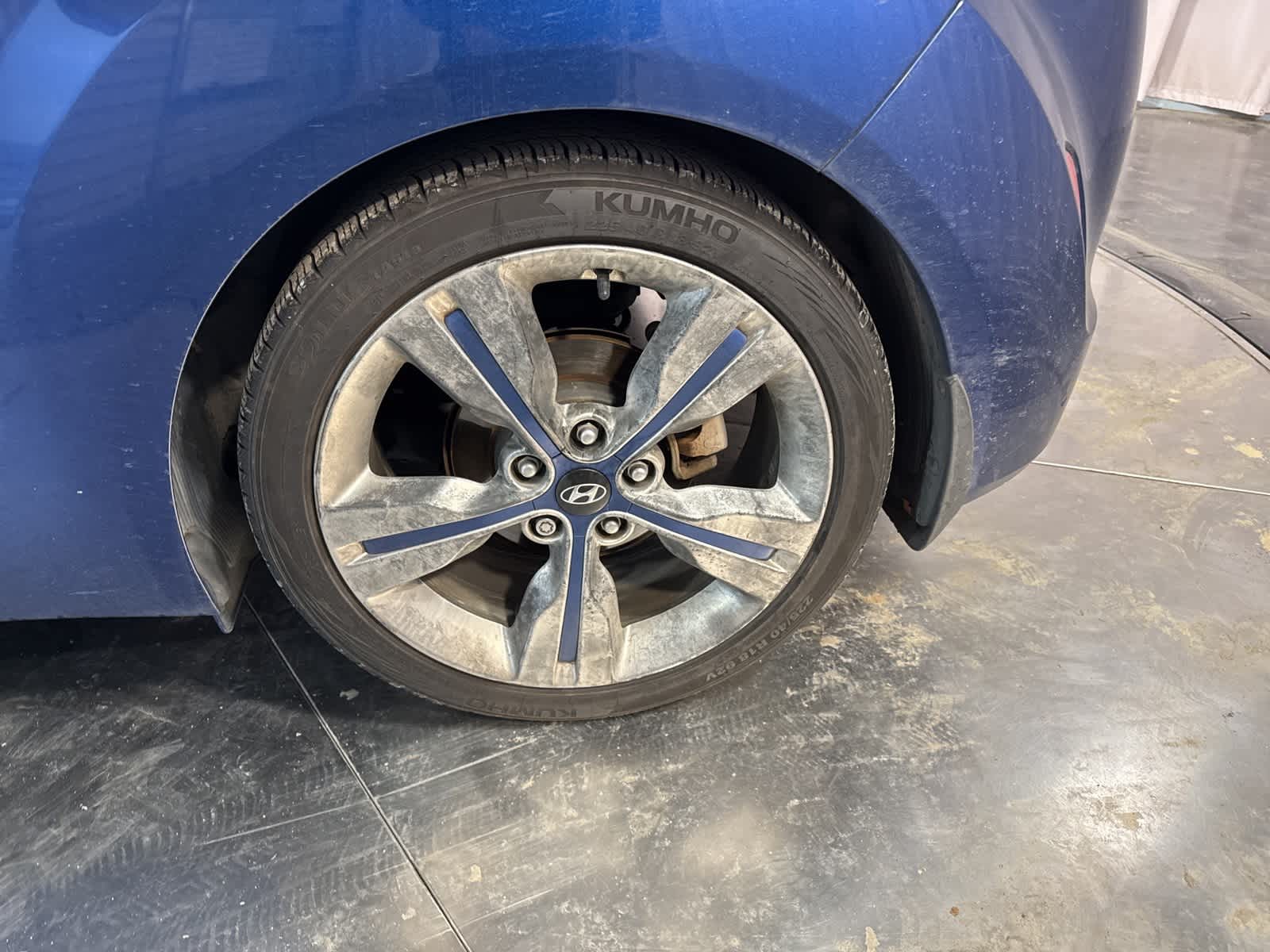 Thumbnail: 2016 Hyundai Veloster - 11