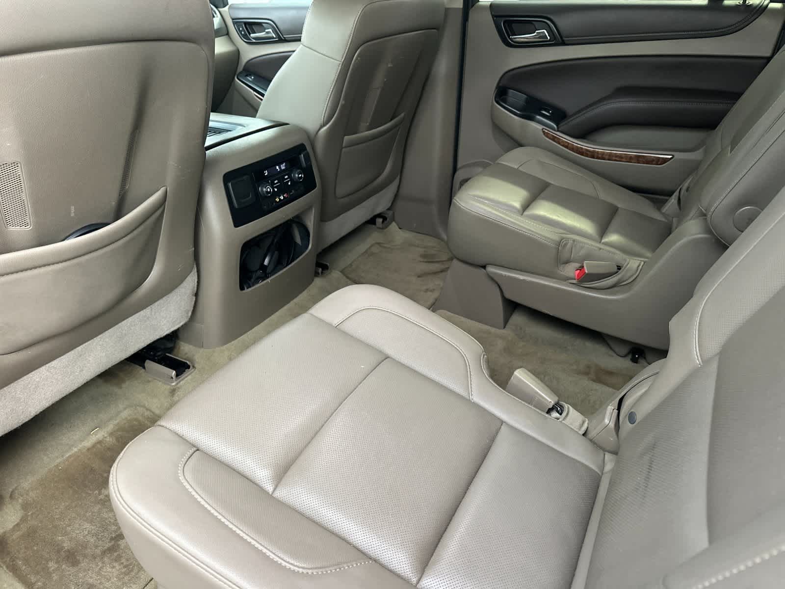 Thumbnail: 2016 Chevrolet Suburban - 5