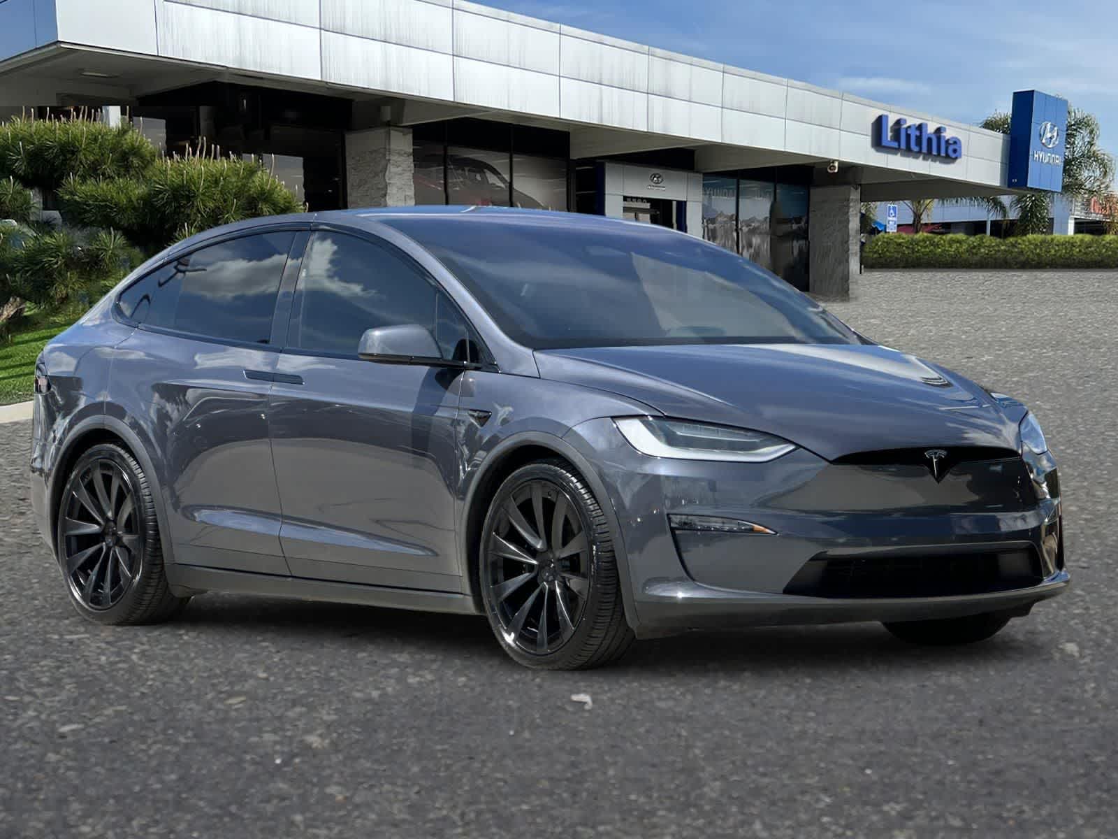 Thumbnail: 2023 Tesla Model X - 10