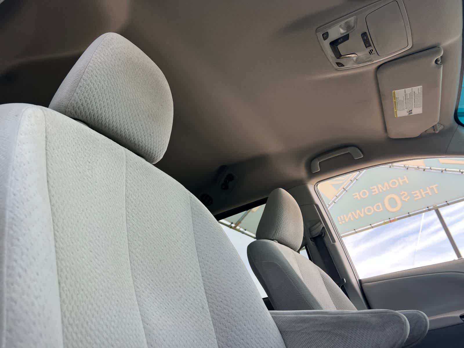 Thumbnail: 2012 Toyota Sienna - 19