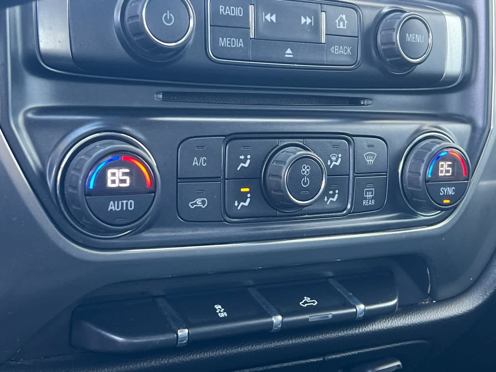 Thumbnail: 2016 Chevrolet Silverado 1500 - 20