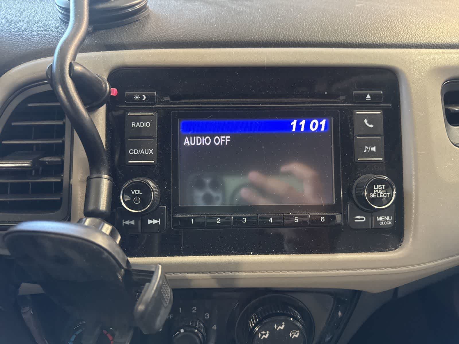 Thumbnail: 2016 Honda HR-V - 22