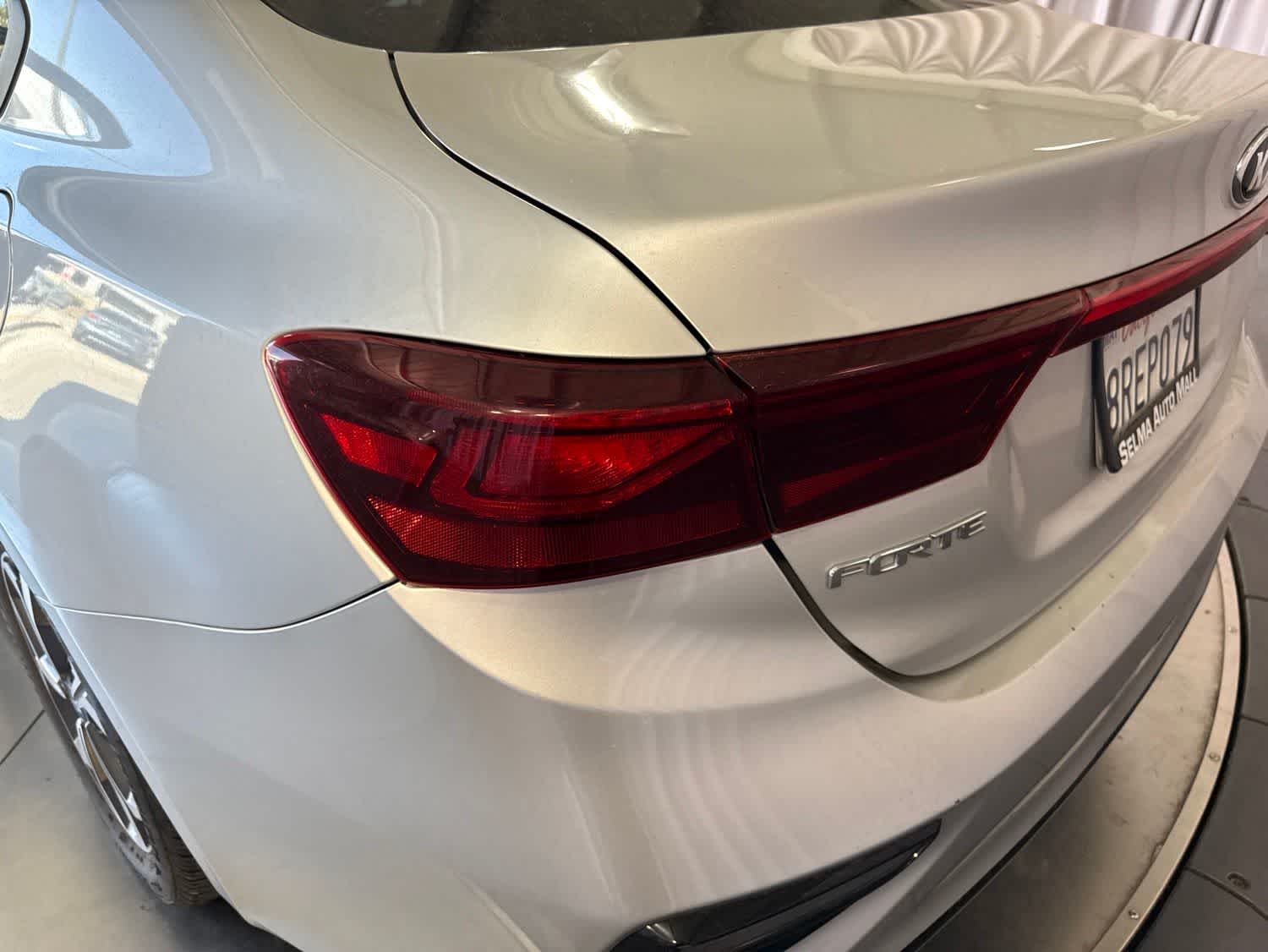 Thumbnail: 2019 Kia Forte - 9