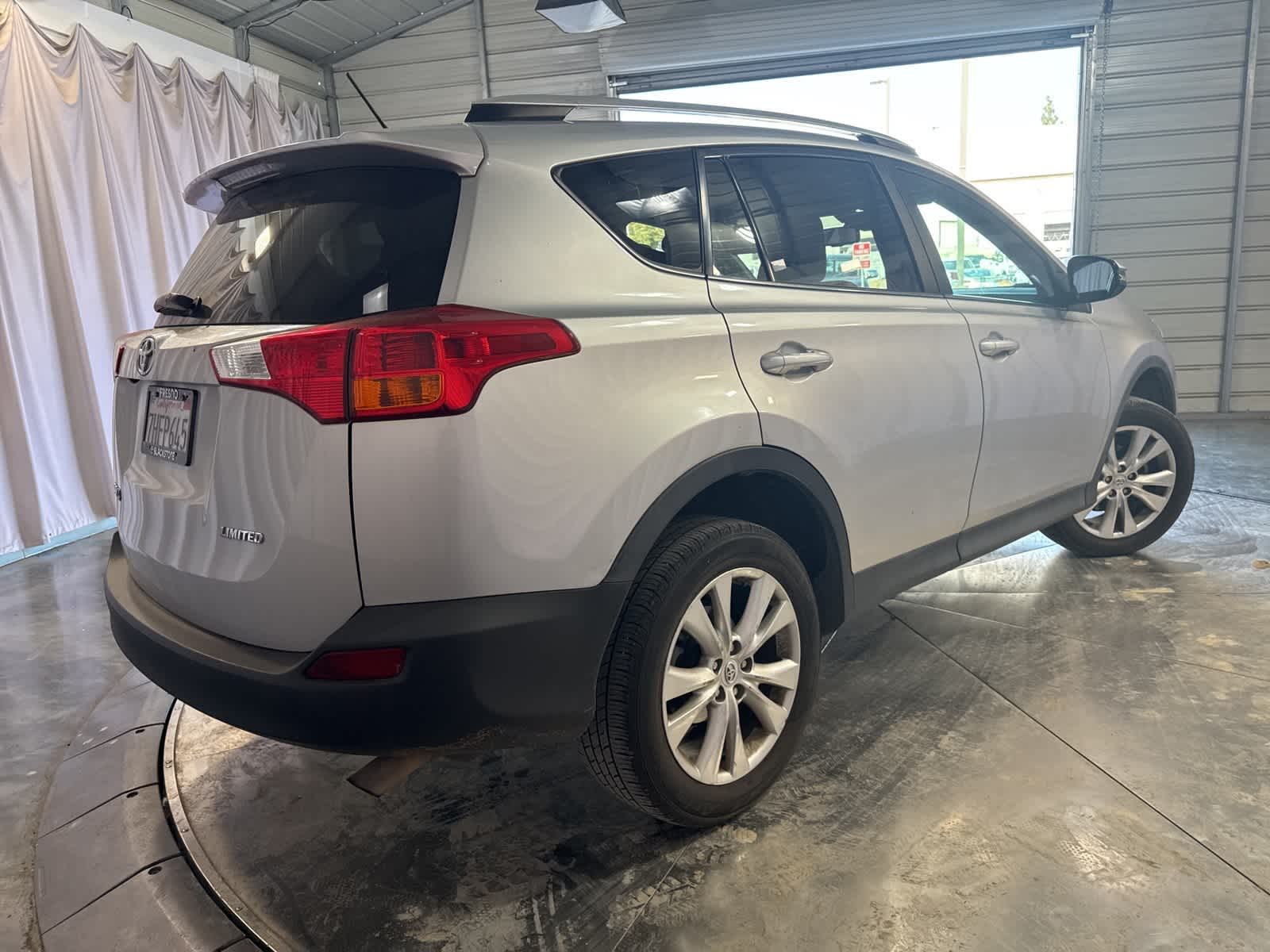 Thumbnail: 2014 Toyota RAV4 - 5