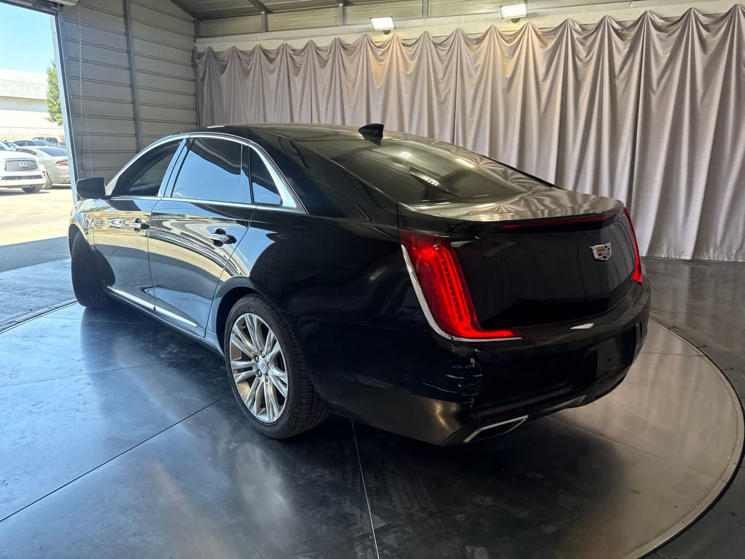 2019 CADILLAC XTS Luxury photo 6