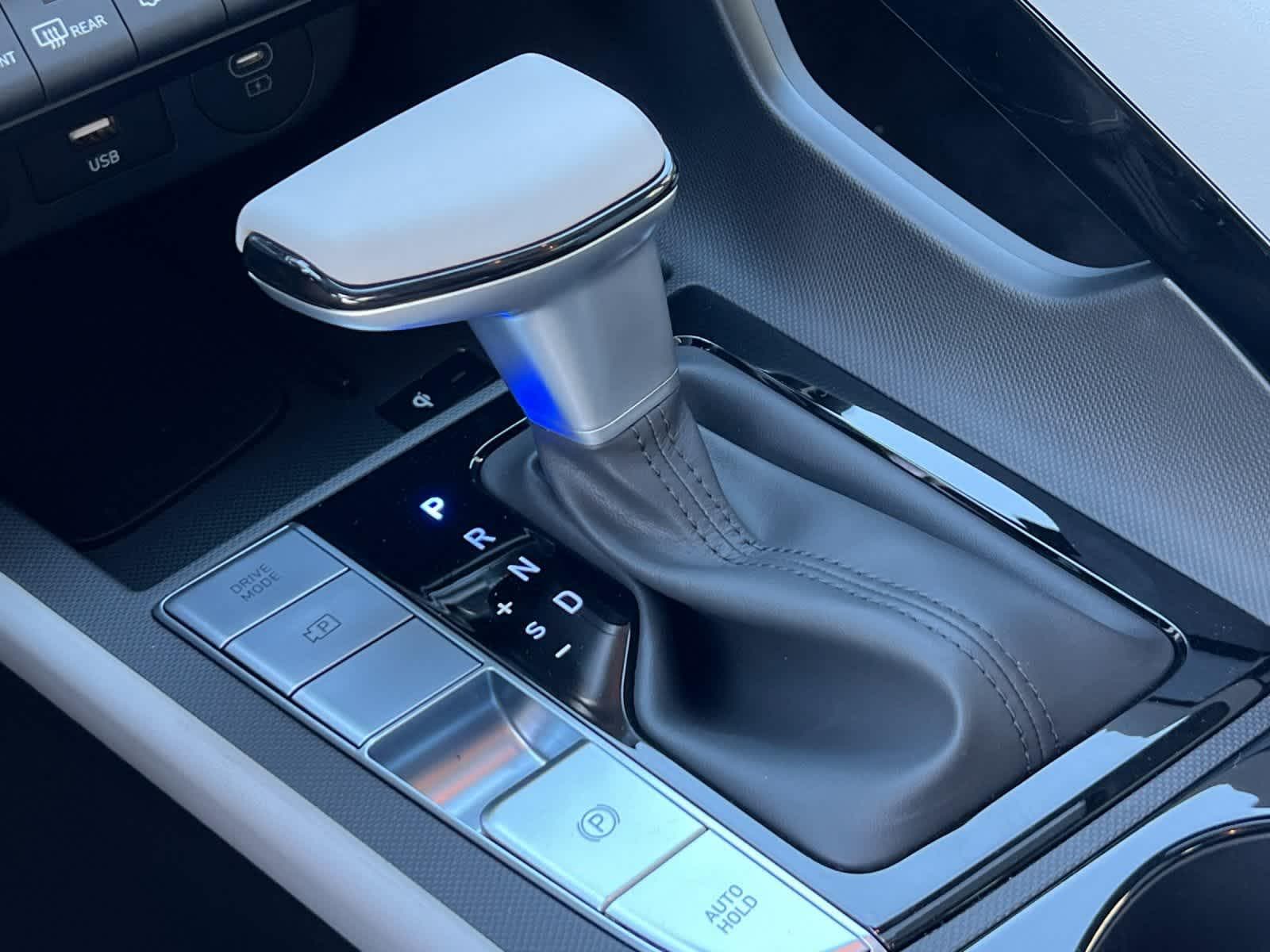 Thumbnail: 2025 Hyundai Elantra - 21