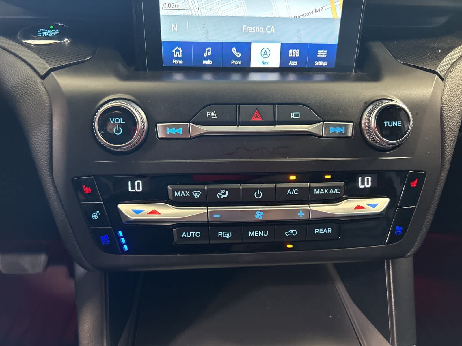 Thumbnail: 2020 Ford Explorer - 28