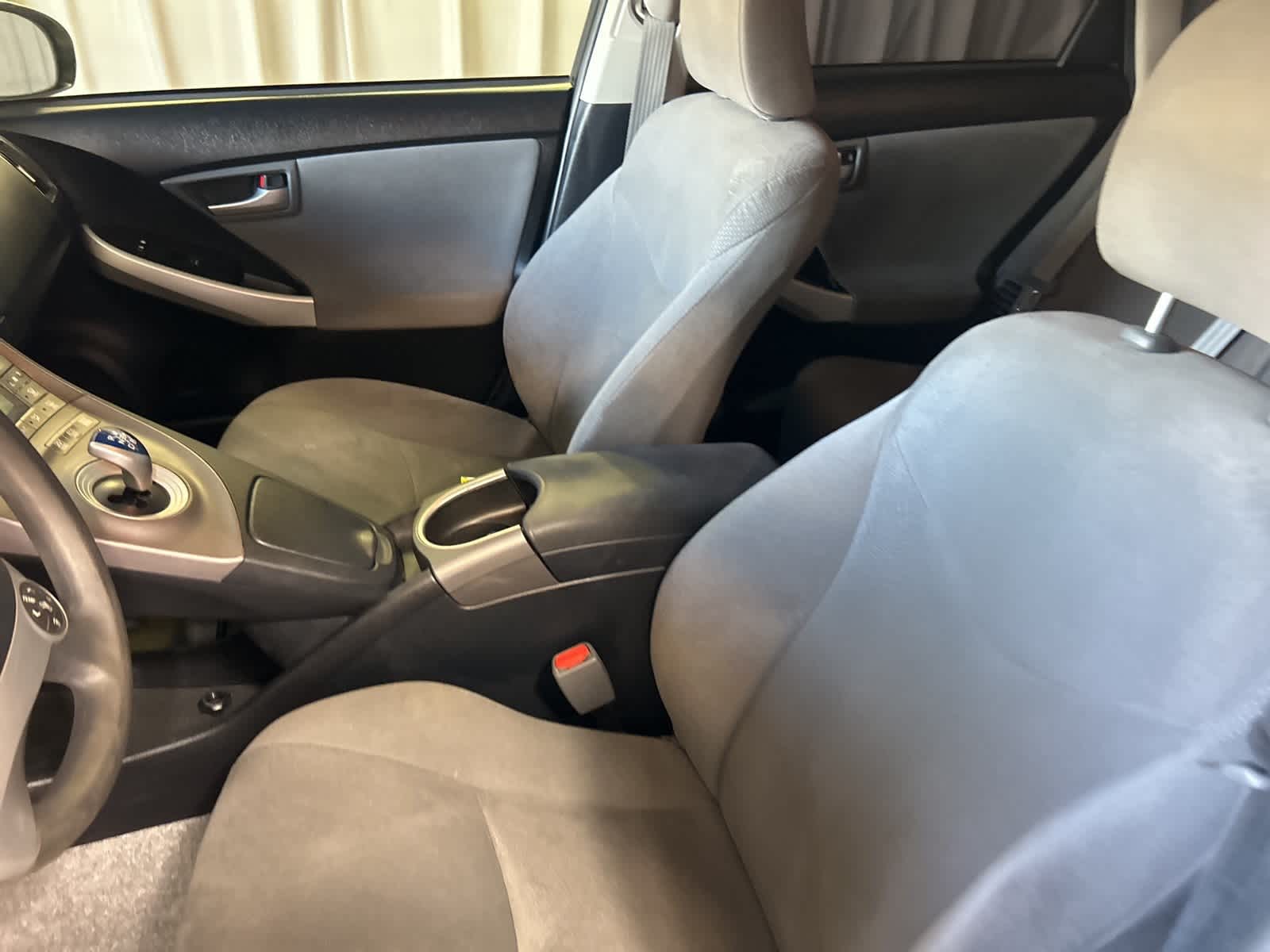 Thumbnail: 2015 Toyota Prius - 27