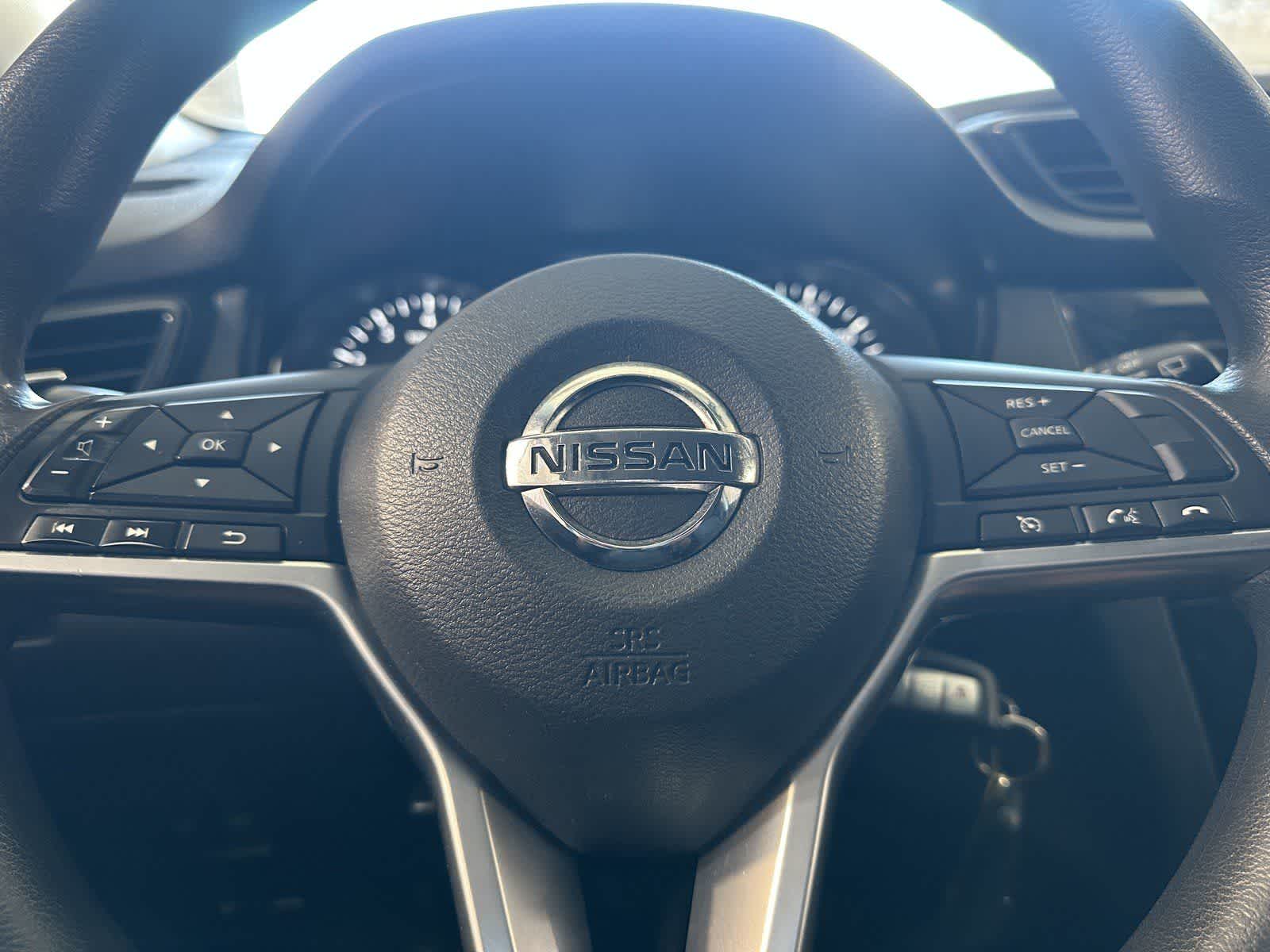 Thumbnail: 2017 Nissan Rogue - 22