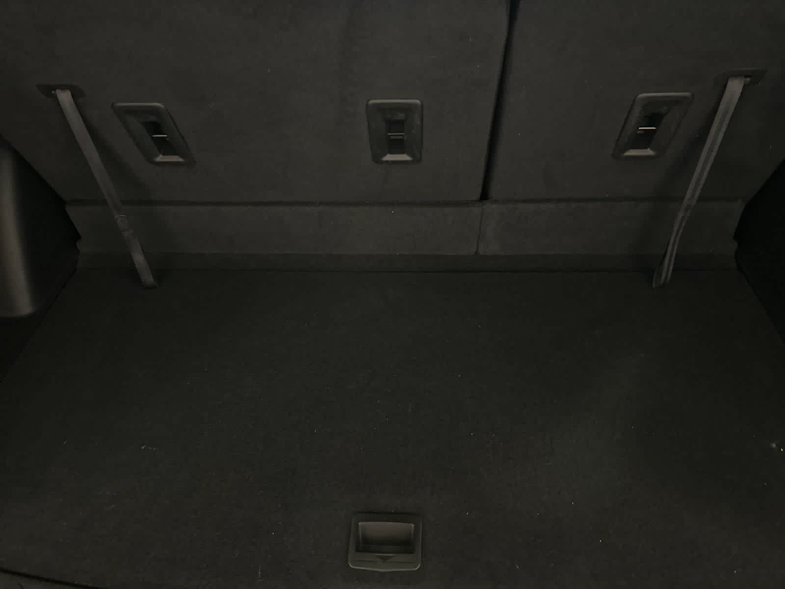 Thumbnail: 2022 Chevrolet Traverse - 17