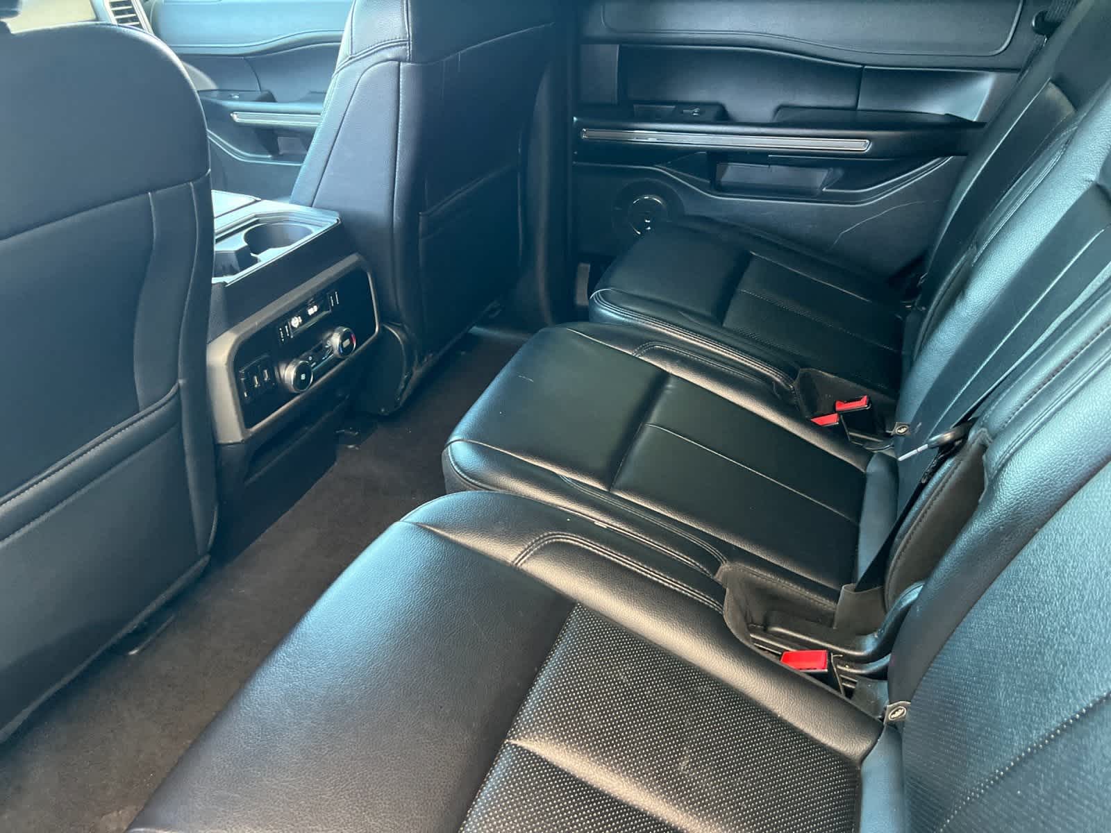 Thumbnail: 2019 Ford Expedition - 4