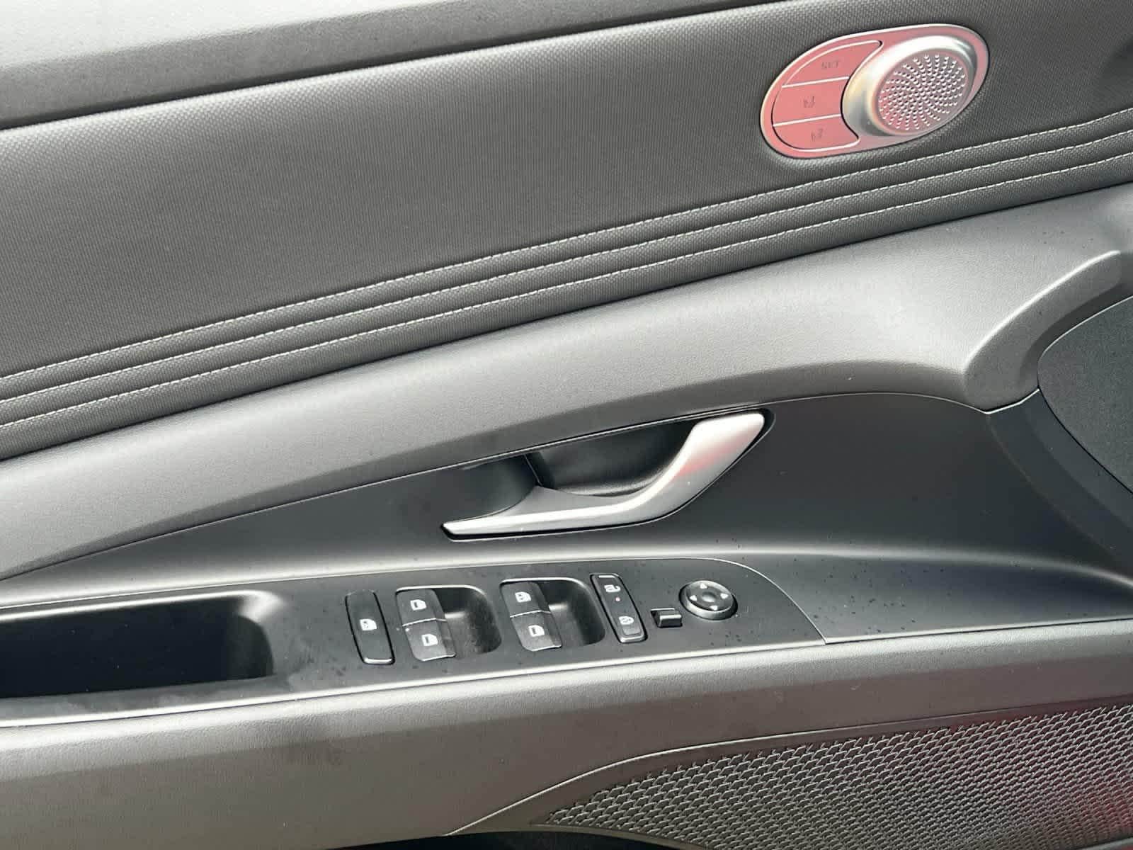 Thumbnail: 2025 Hyundai Elantra - 12