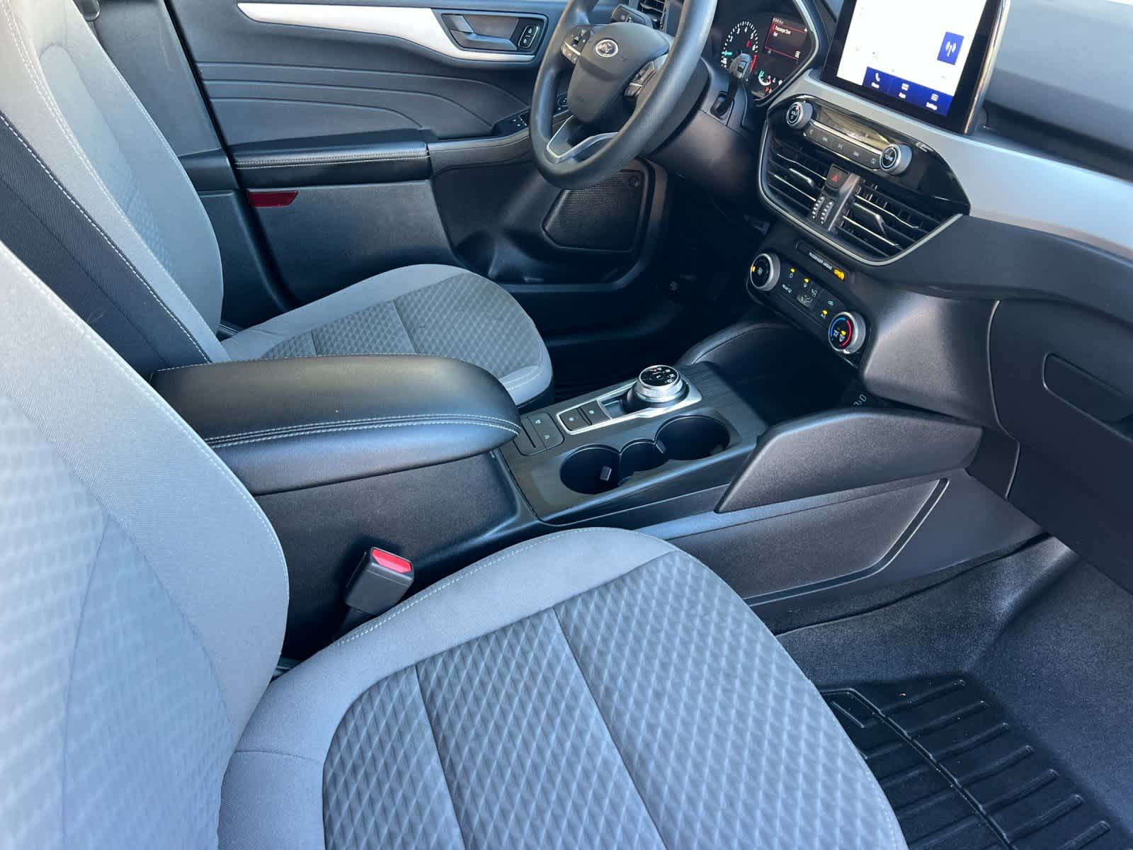 Thumbnail: 2022 Ford Escape - 16