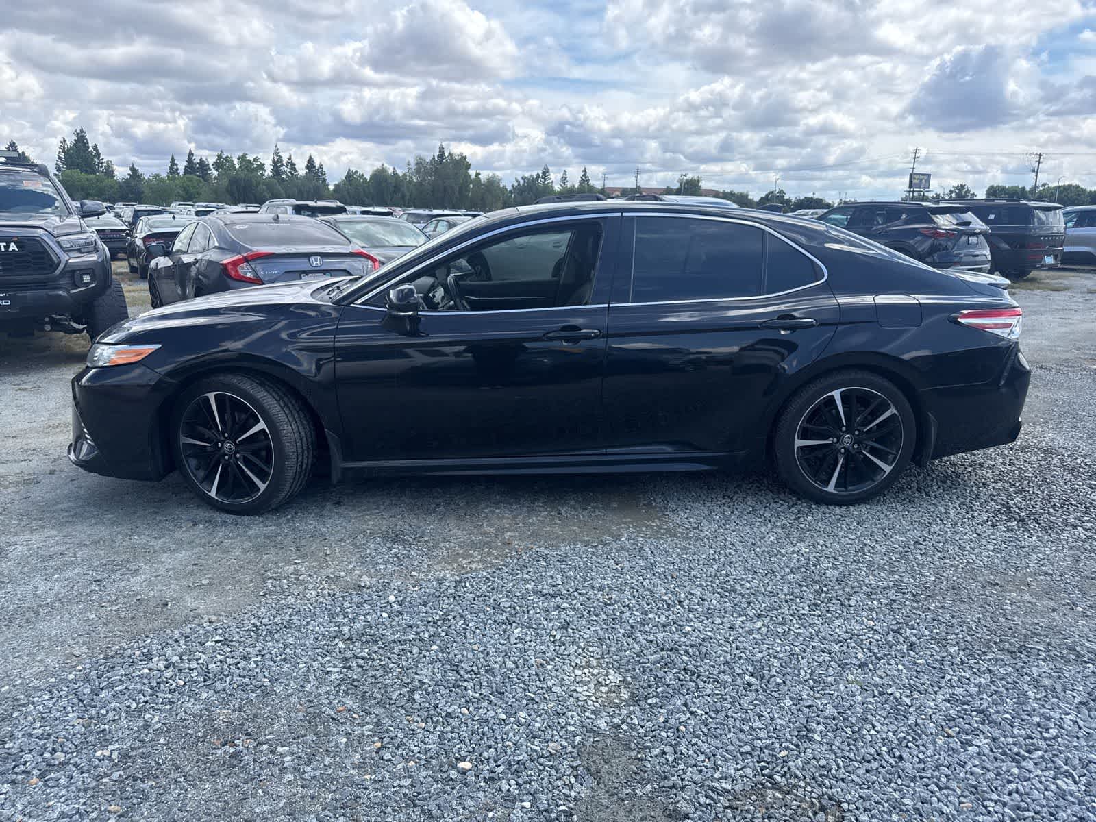 2020 Toyota Camry XSE photo 6