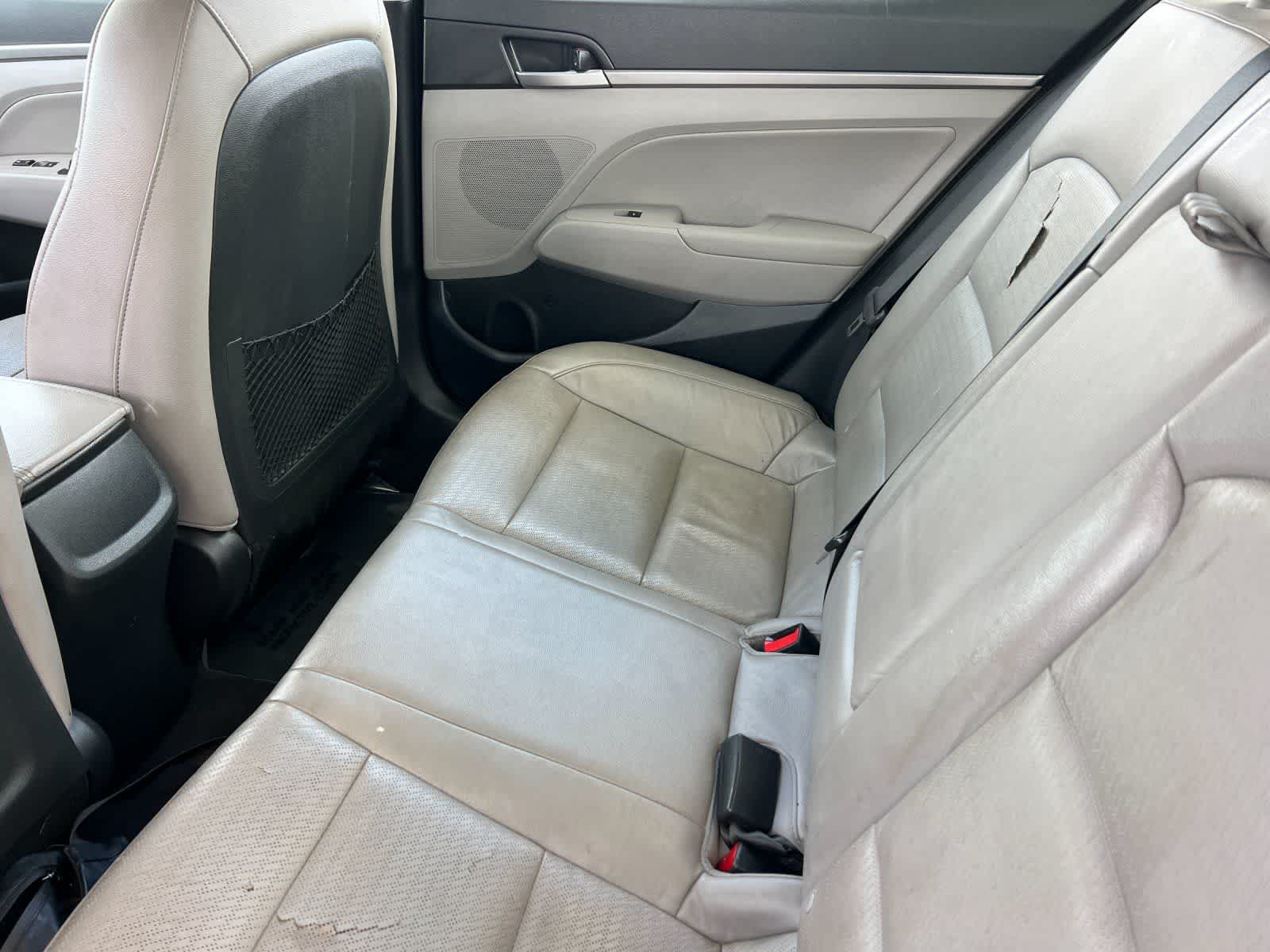 2017 Hyundai Elantra Limited photo 4