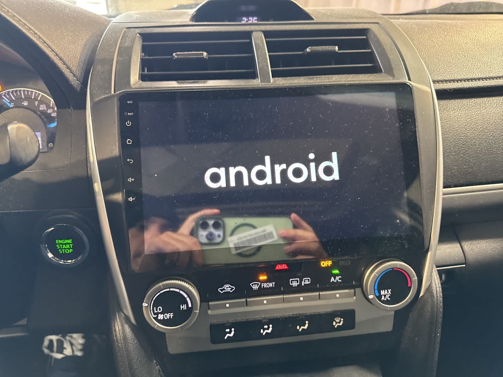 Thumbnail: 2014 Toyota Camry - 24