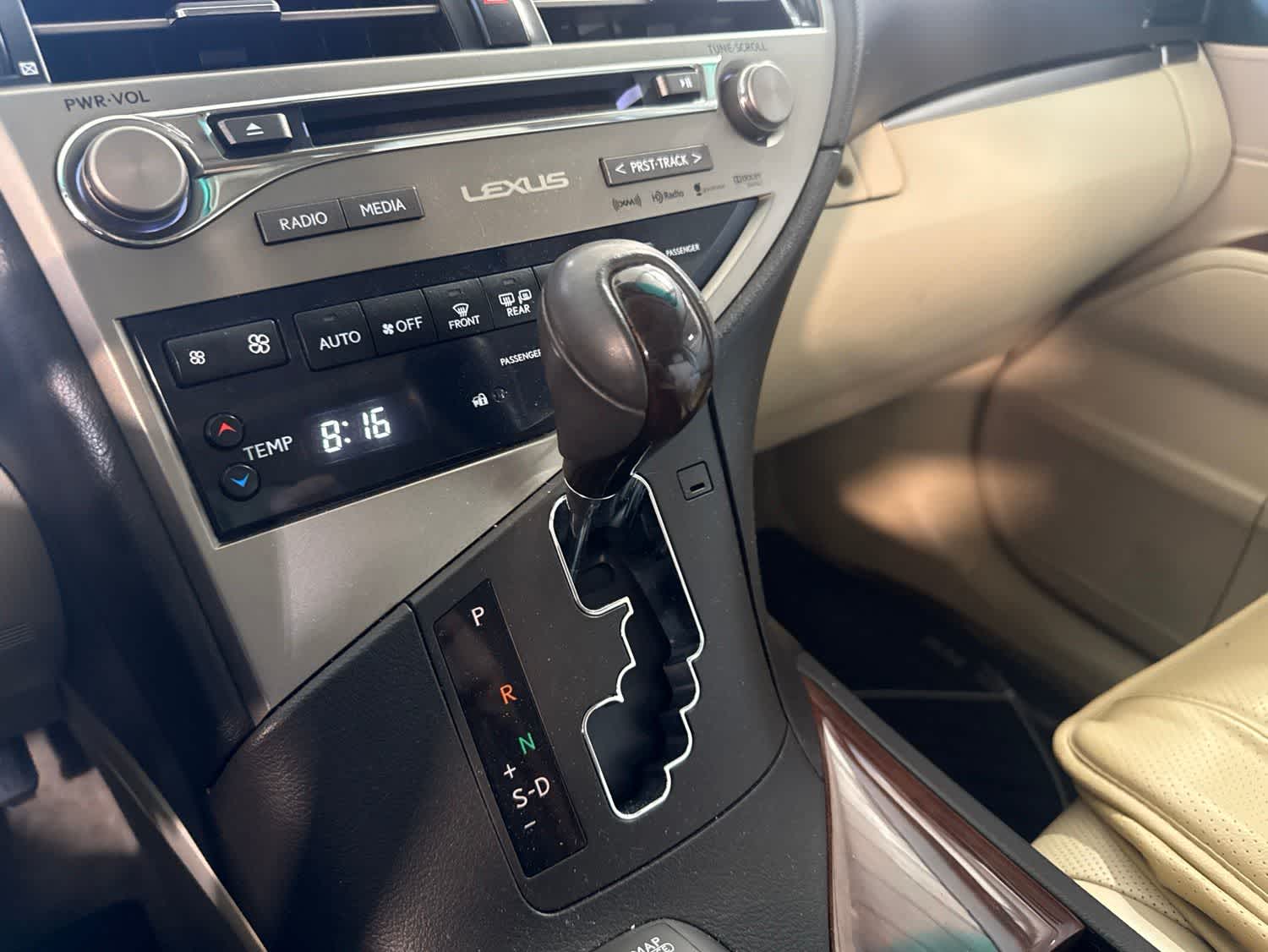 Thumbnail: 2015 Lexus RX - 26