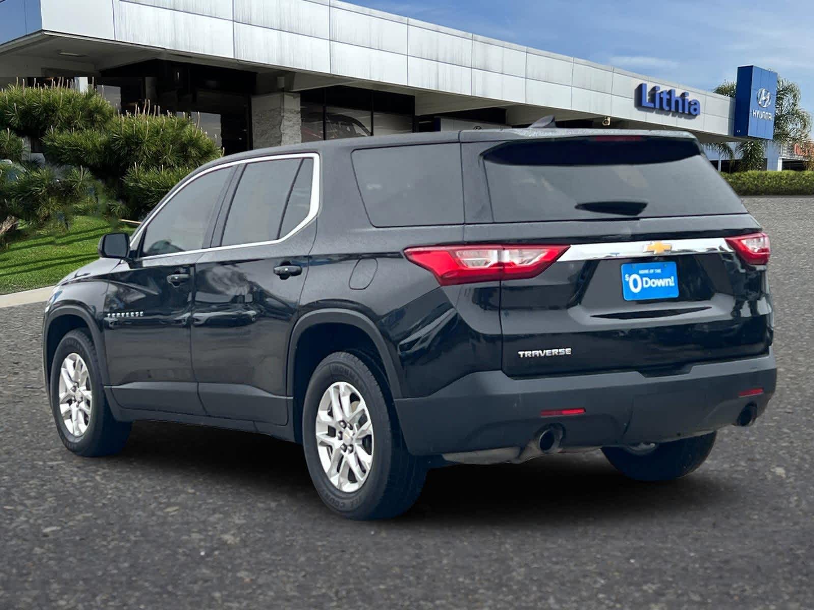 Thumbnail: 2021 Chevrolet Traverse - 6