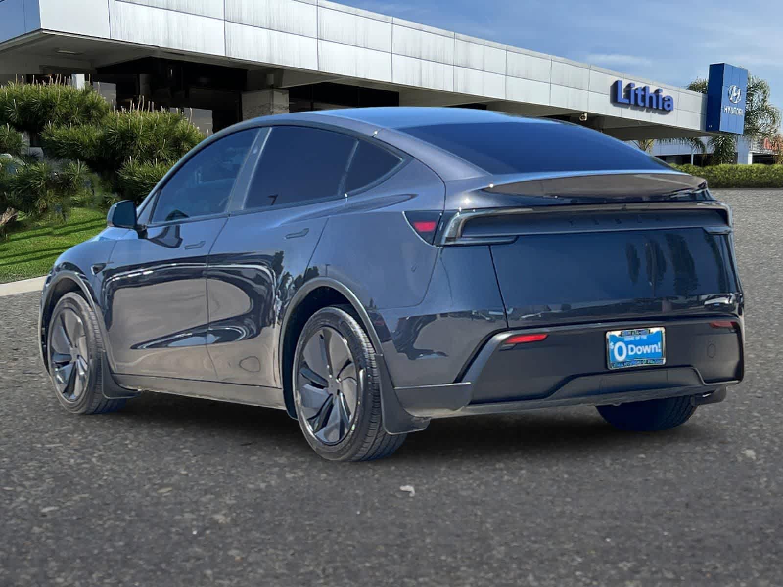 2026 Tesla Model Y Base photo 6