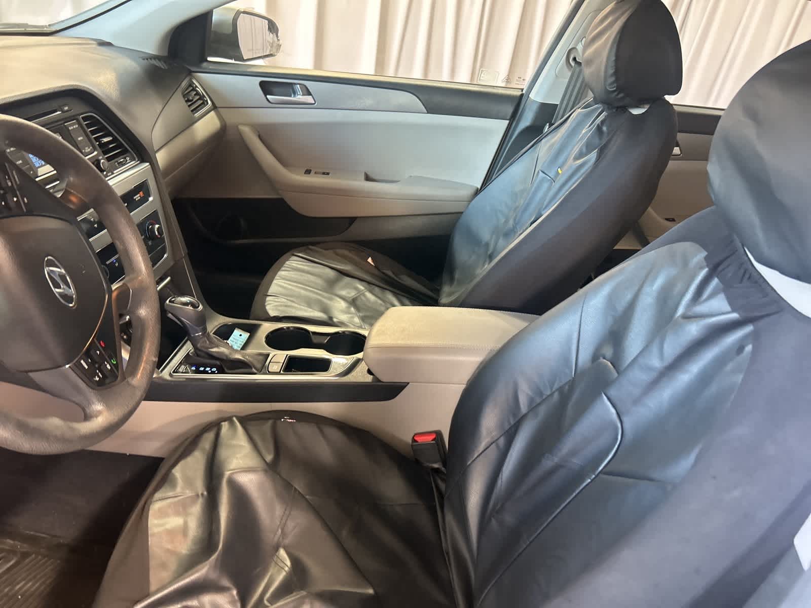 Thumbnail: 2015 Hyundai Sonata - 22
