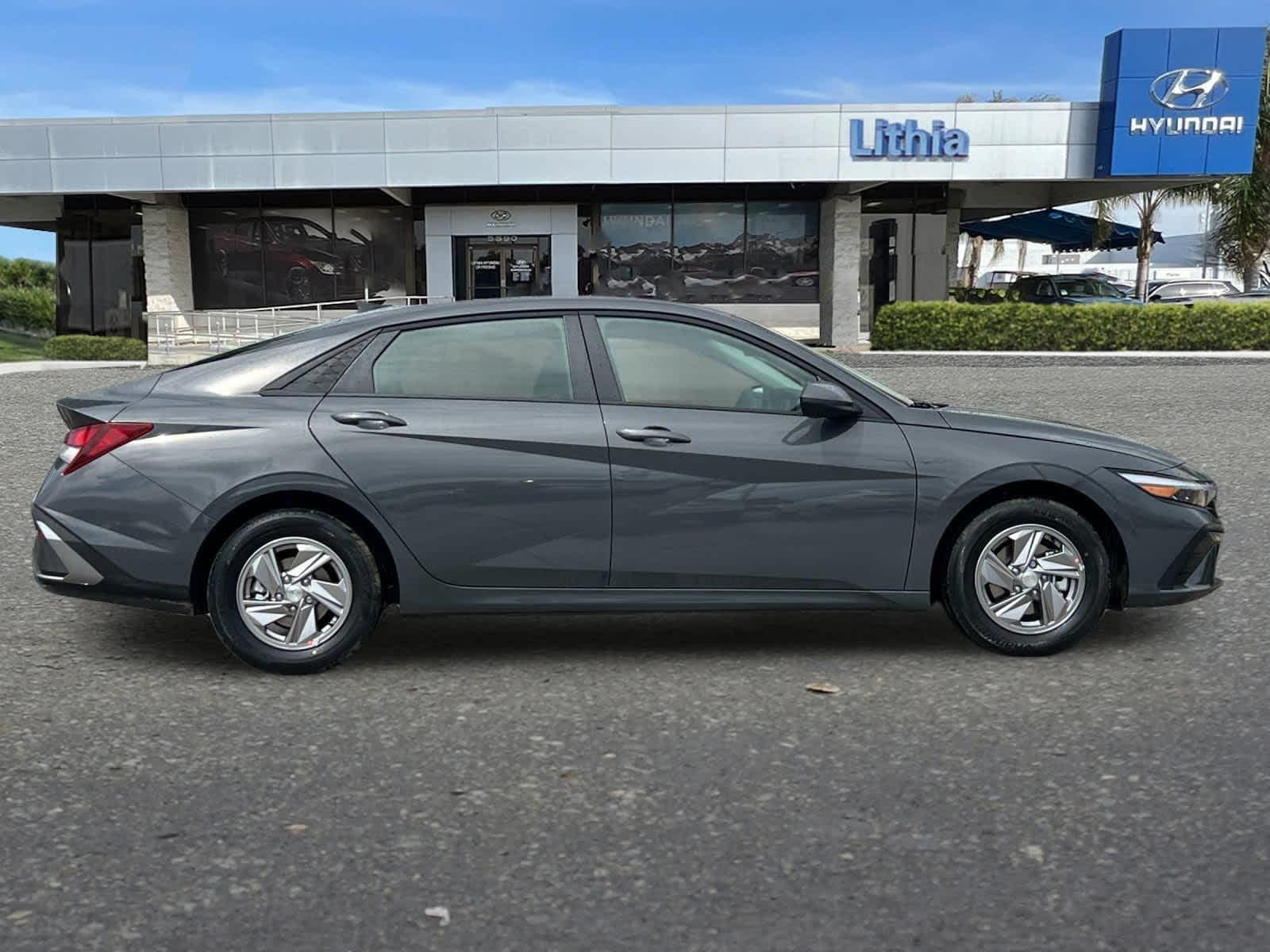 Thumbnail: 2025 Hyundai Elantra - 8