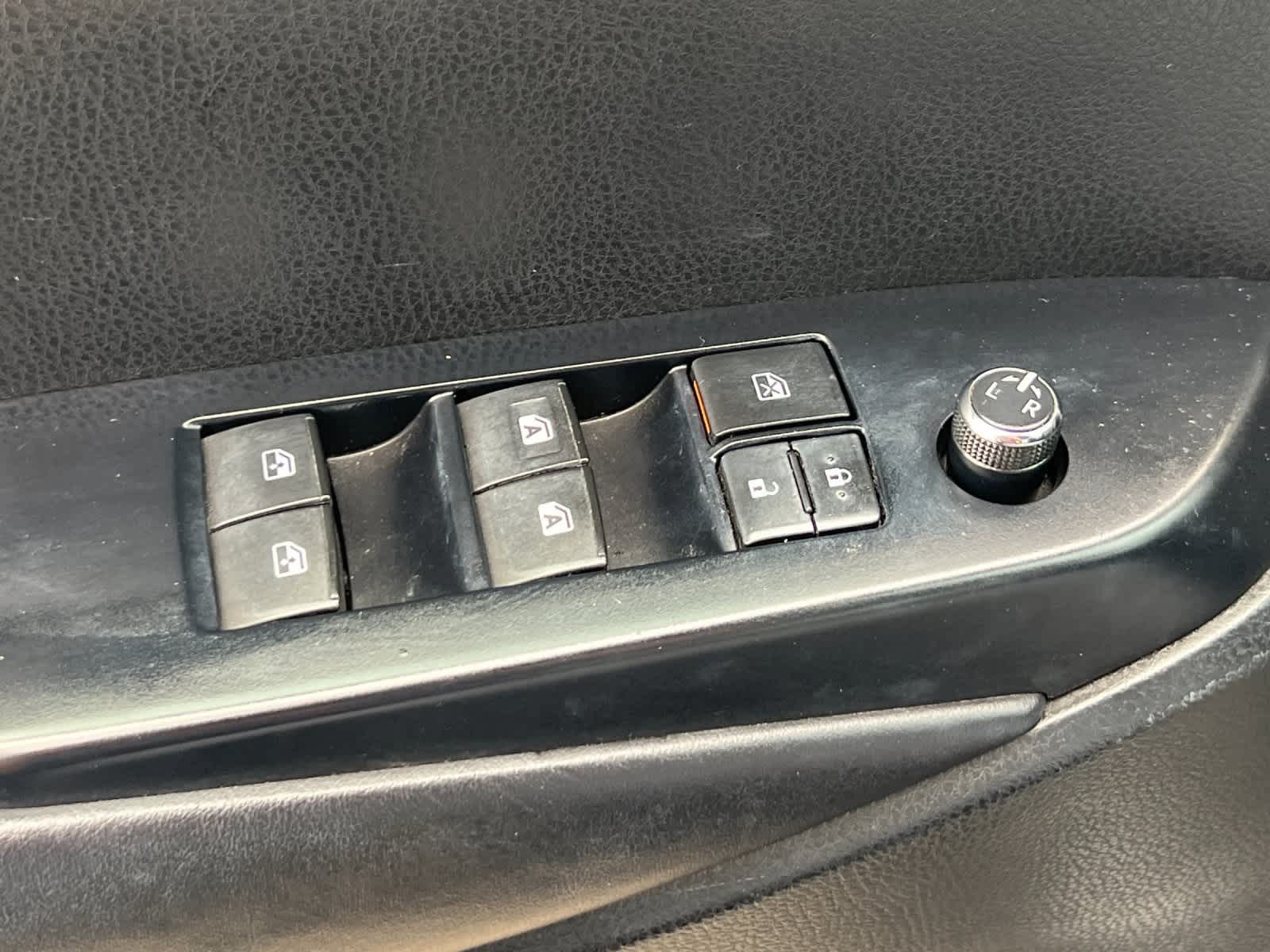 Thumbnail: 2019 Toyota Highlander - 13