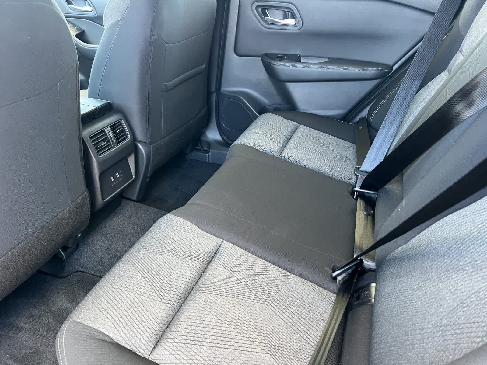 Thumbnail: 2026 Nissan Rogue - 5