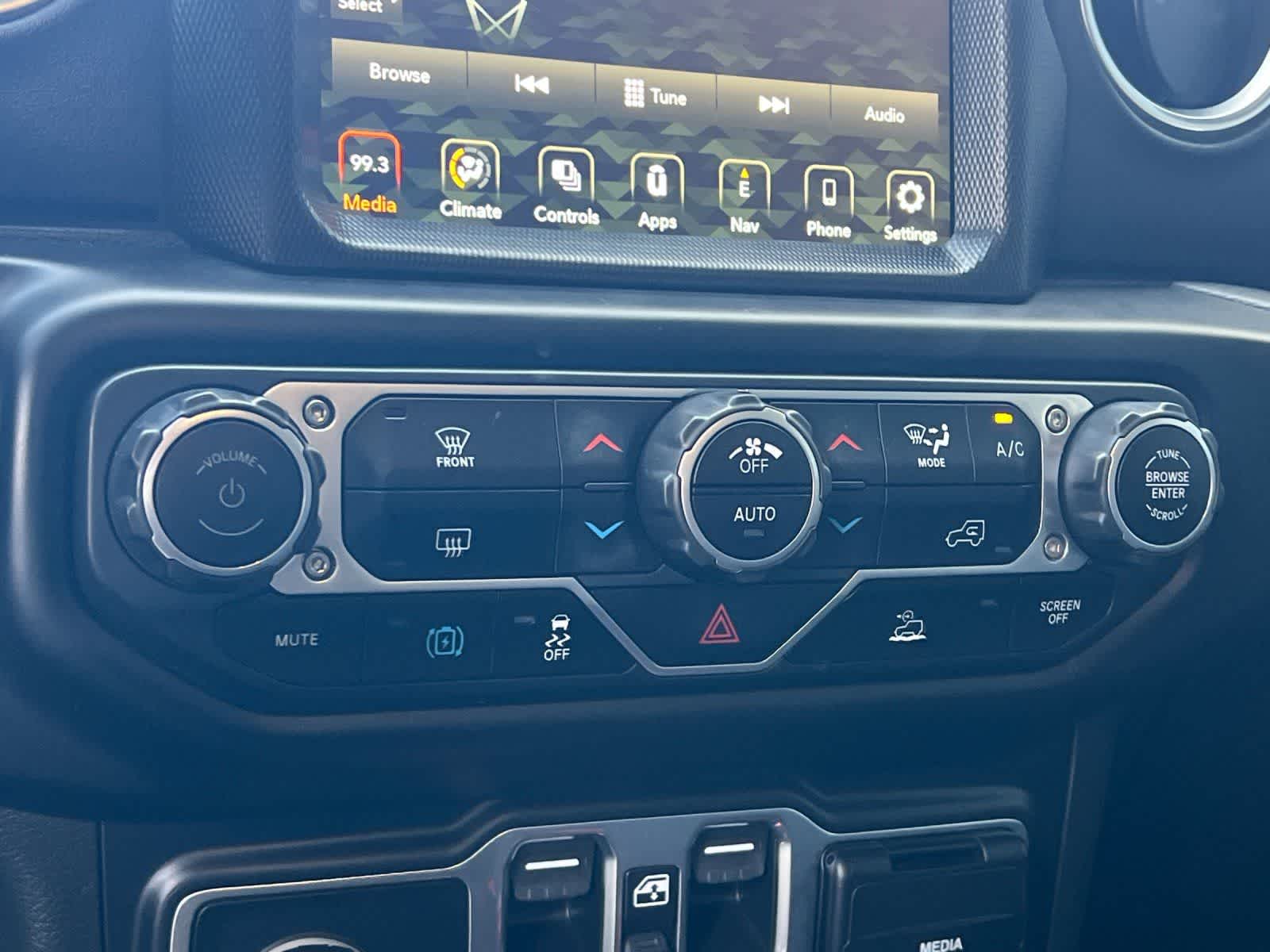 Thumbnail: 2023 Jeep Wrangler - 22